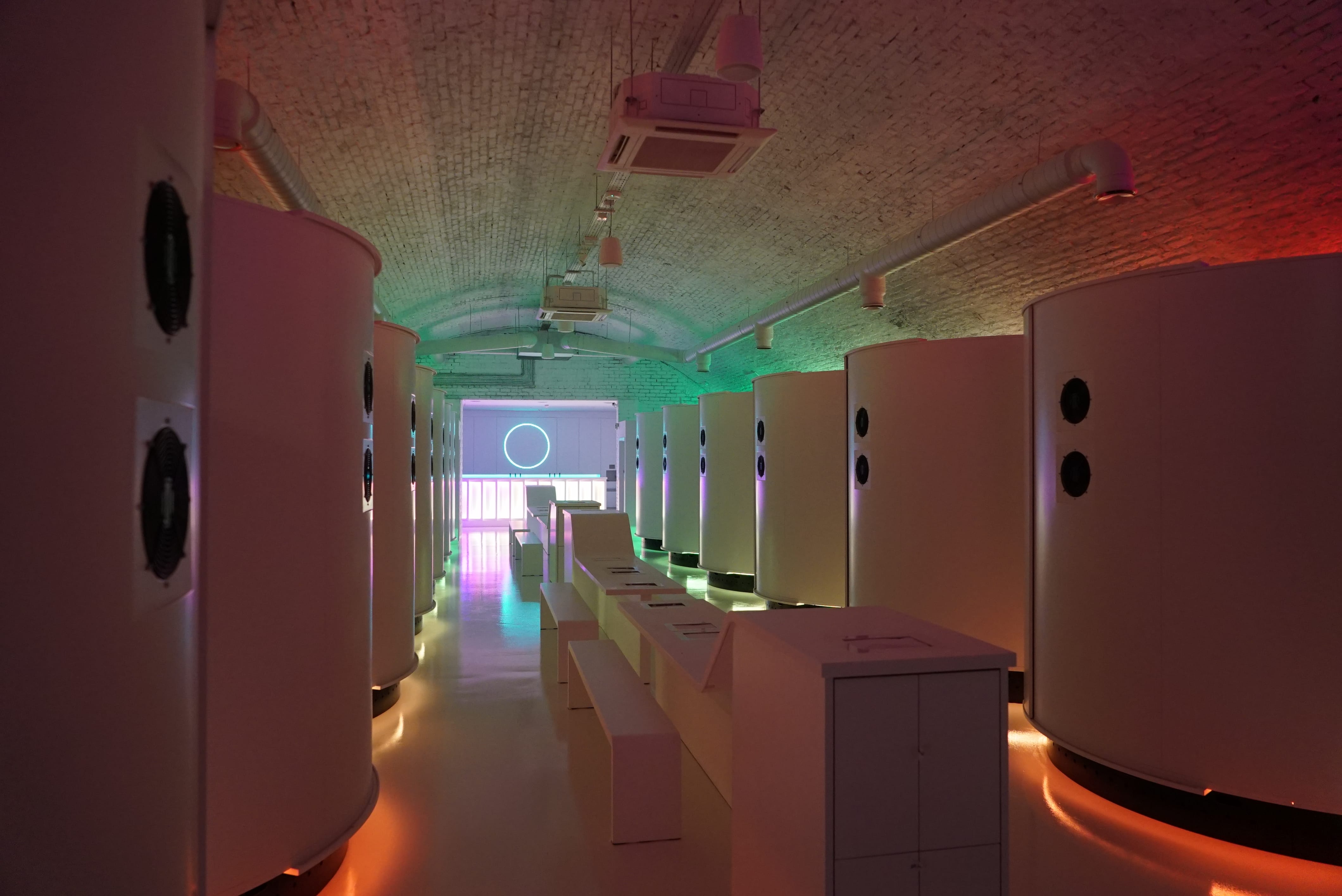 Immersive VR bar & event space 4