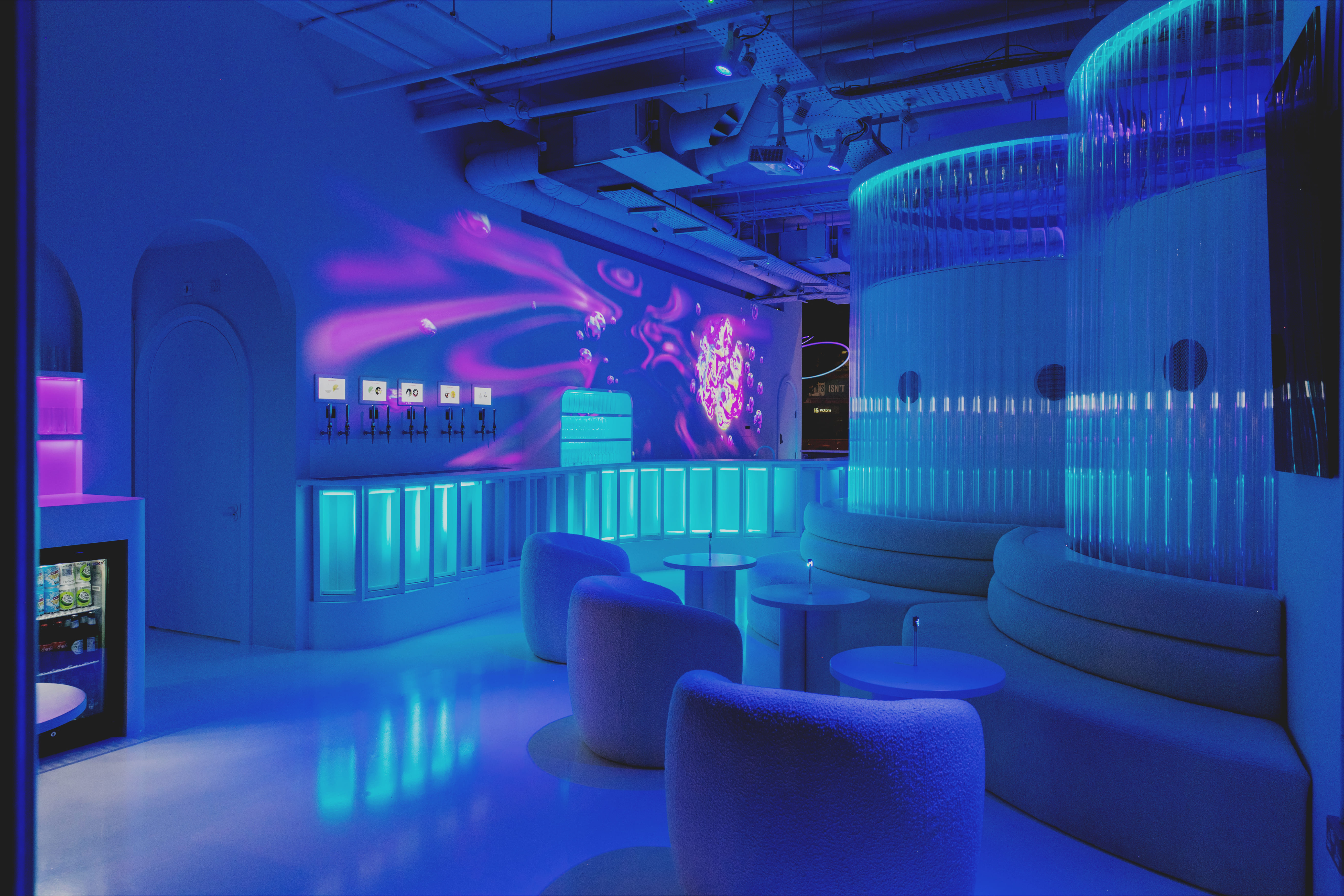 Immersive VR bar & event space 1