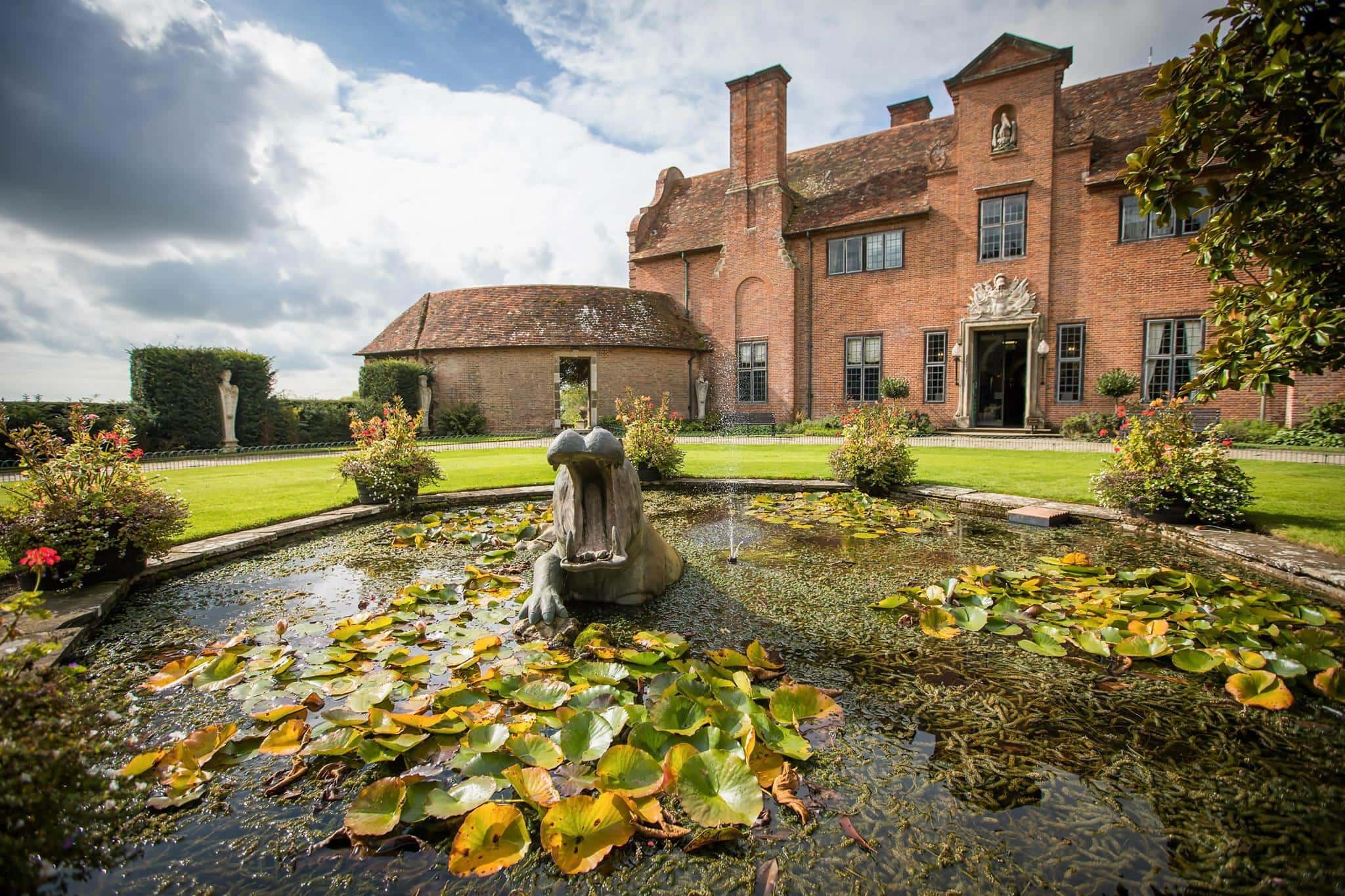 The Spencer Roberts Room 4