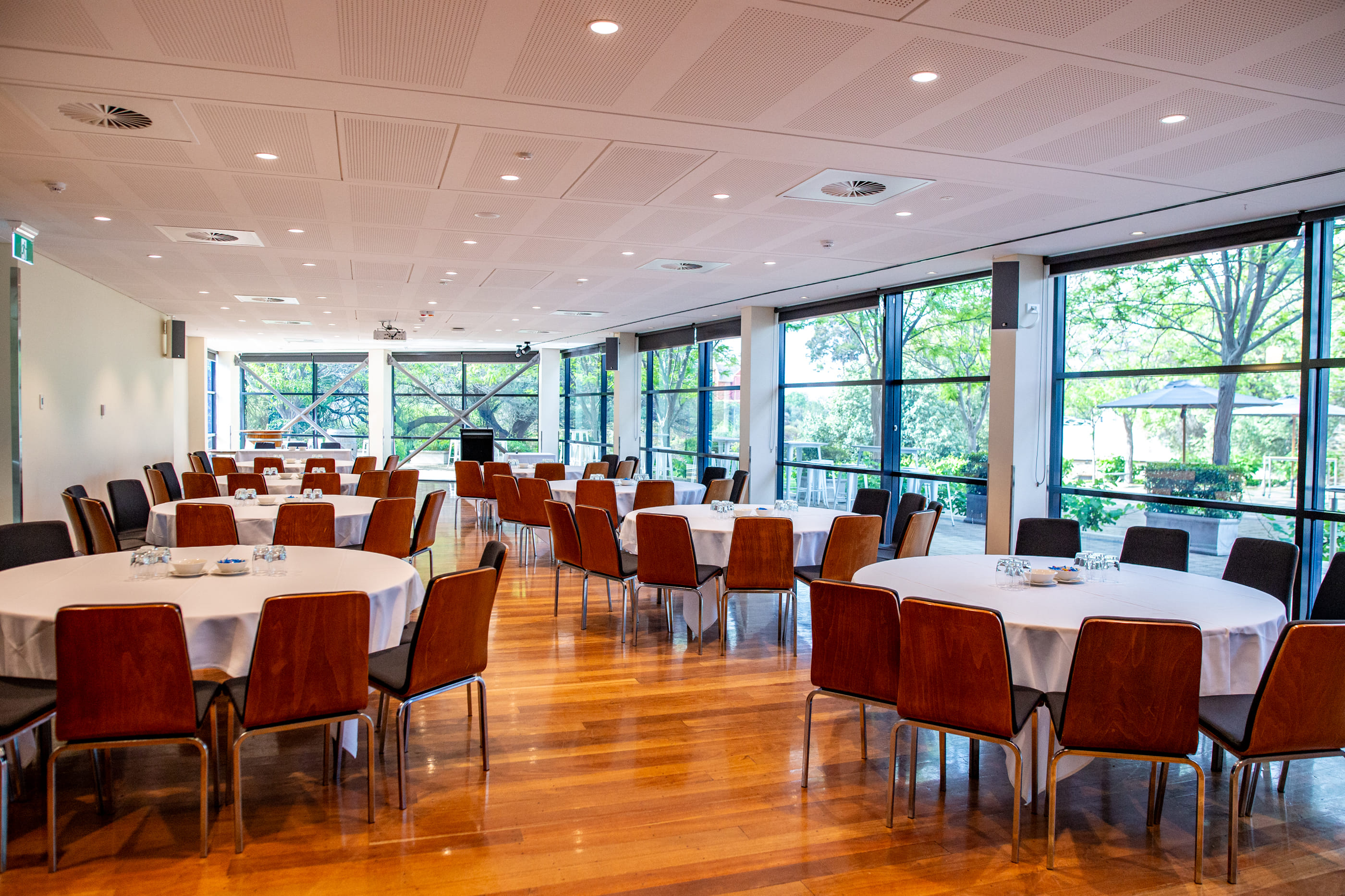 Vines Room & Terrace