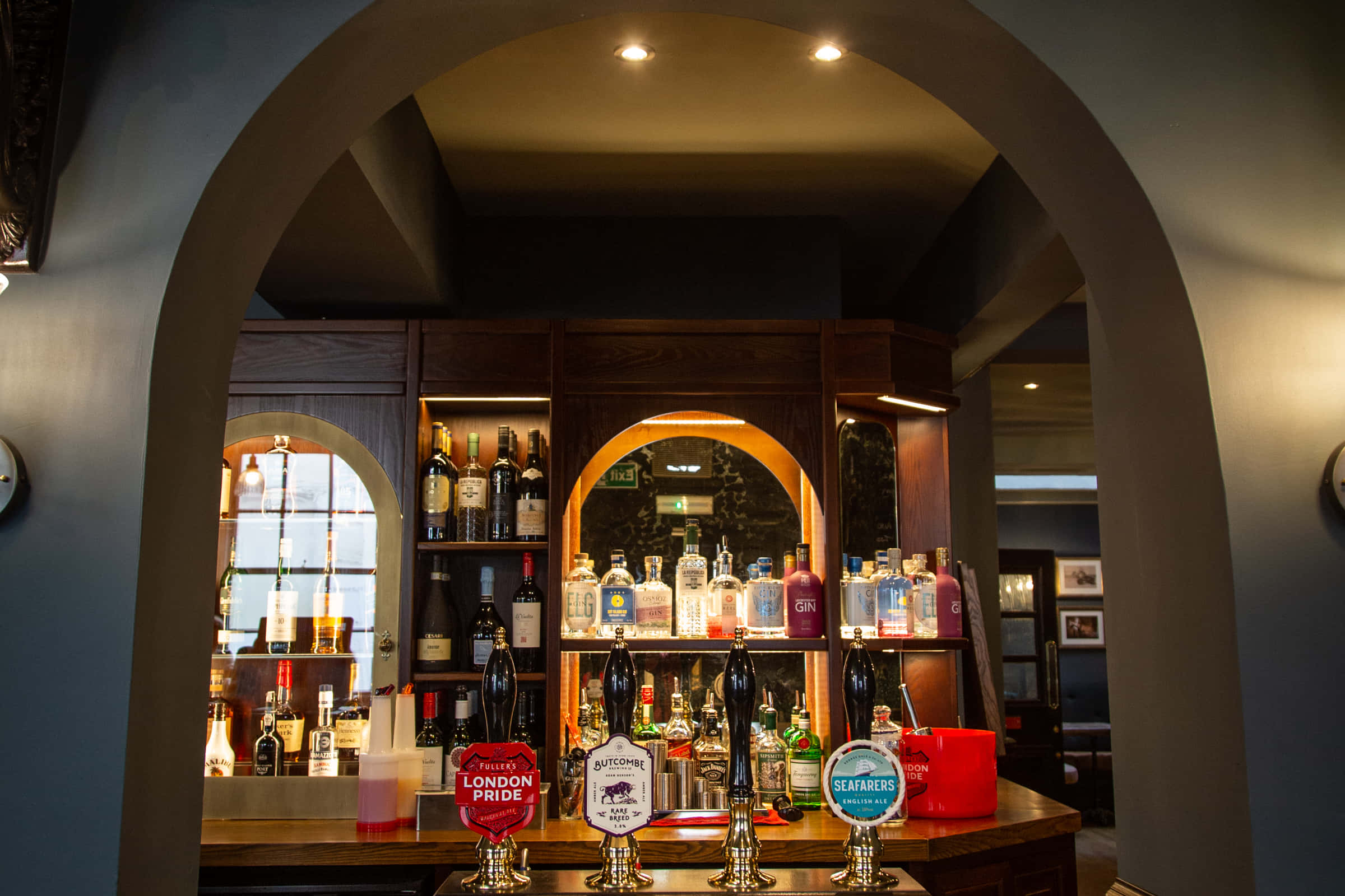 The Devereux public House Private Hire 3