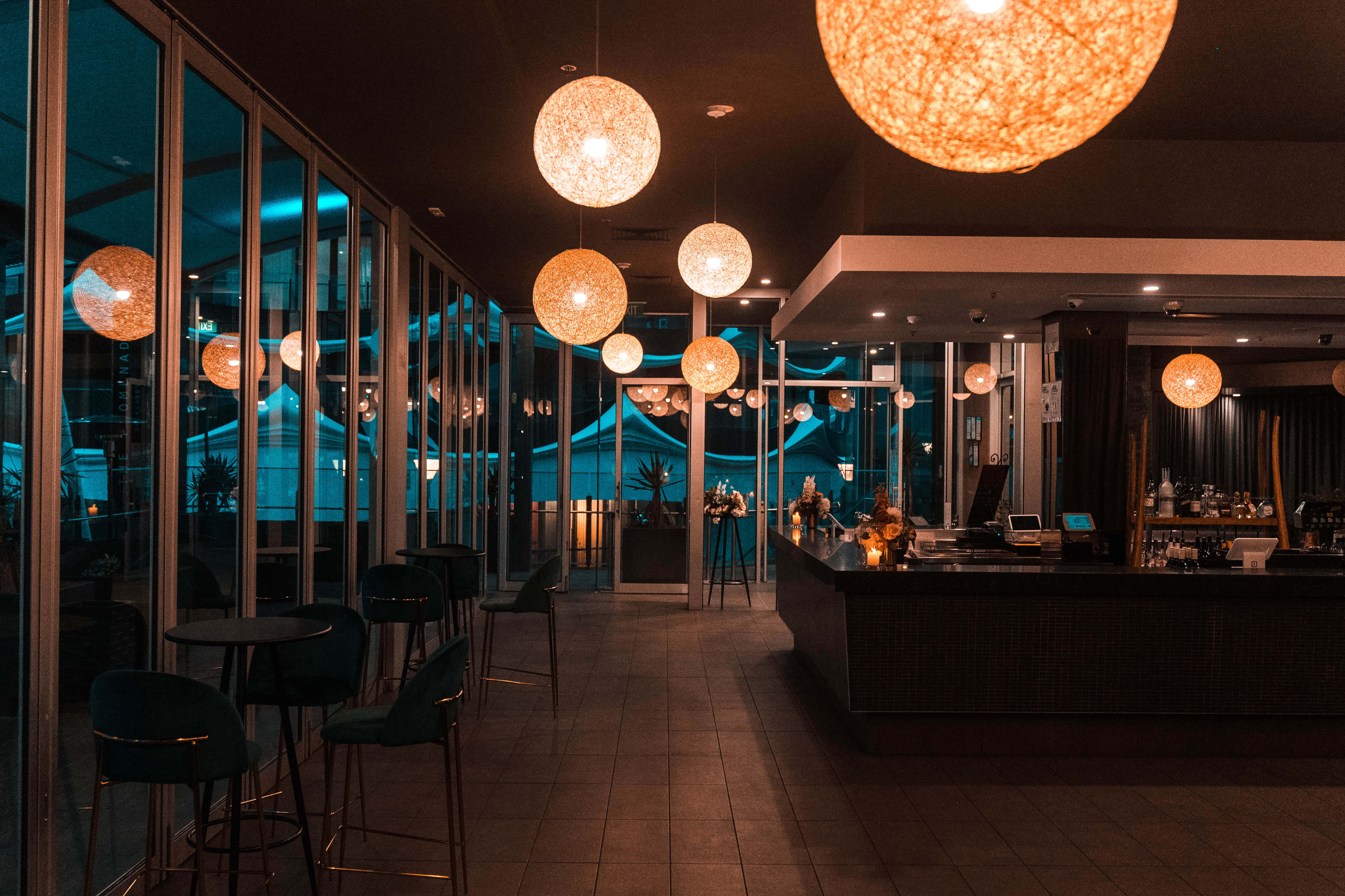 Waterfront Bar 3D tour