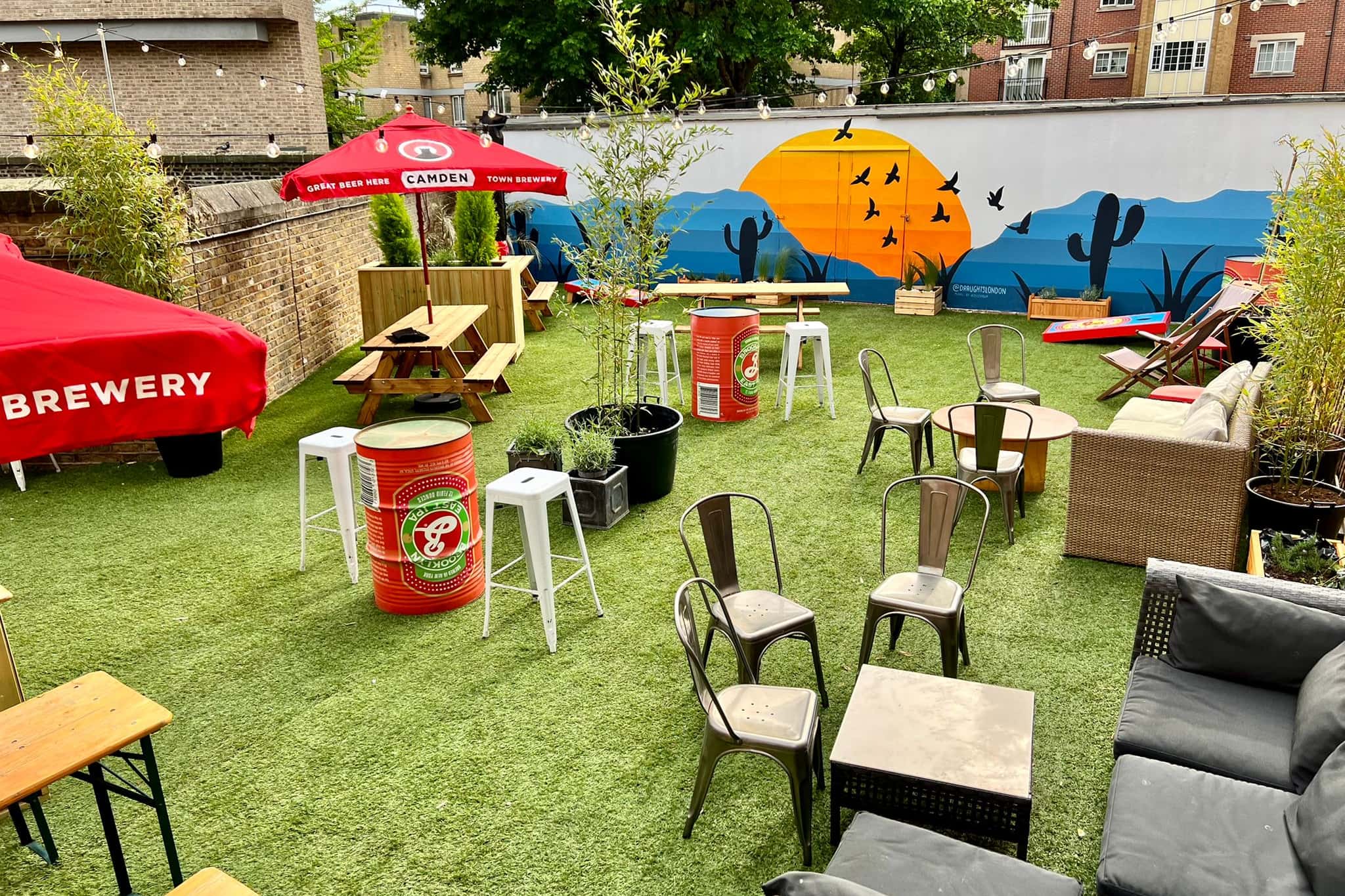 Exclusive Hire at Draughts Hackney 5