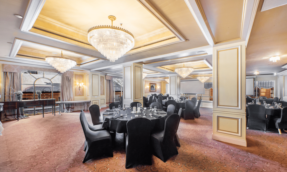 The Elizabeth Room 5