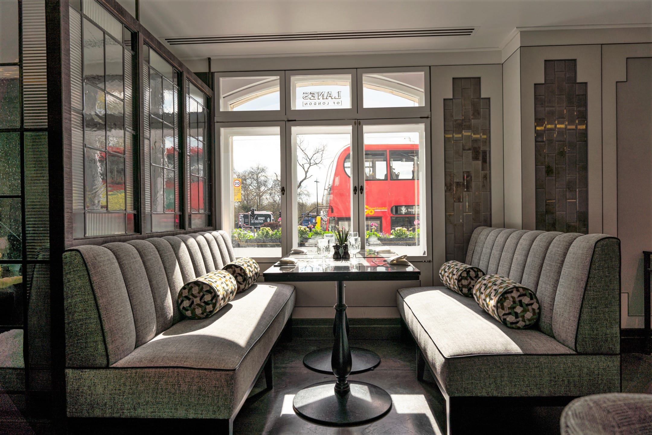 Lanes of London Restaurant