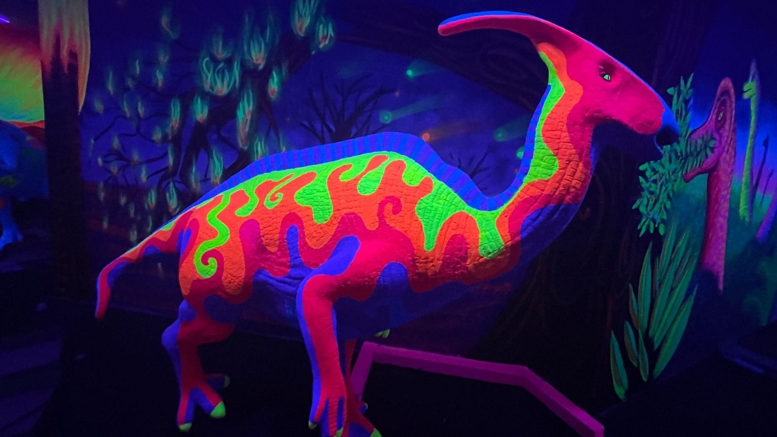 Jurassic mini golf  1