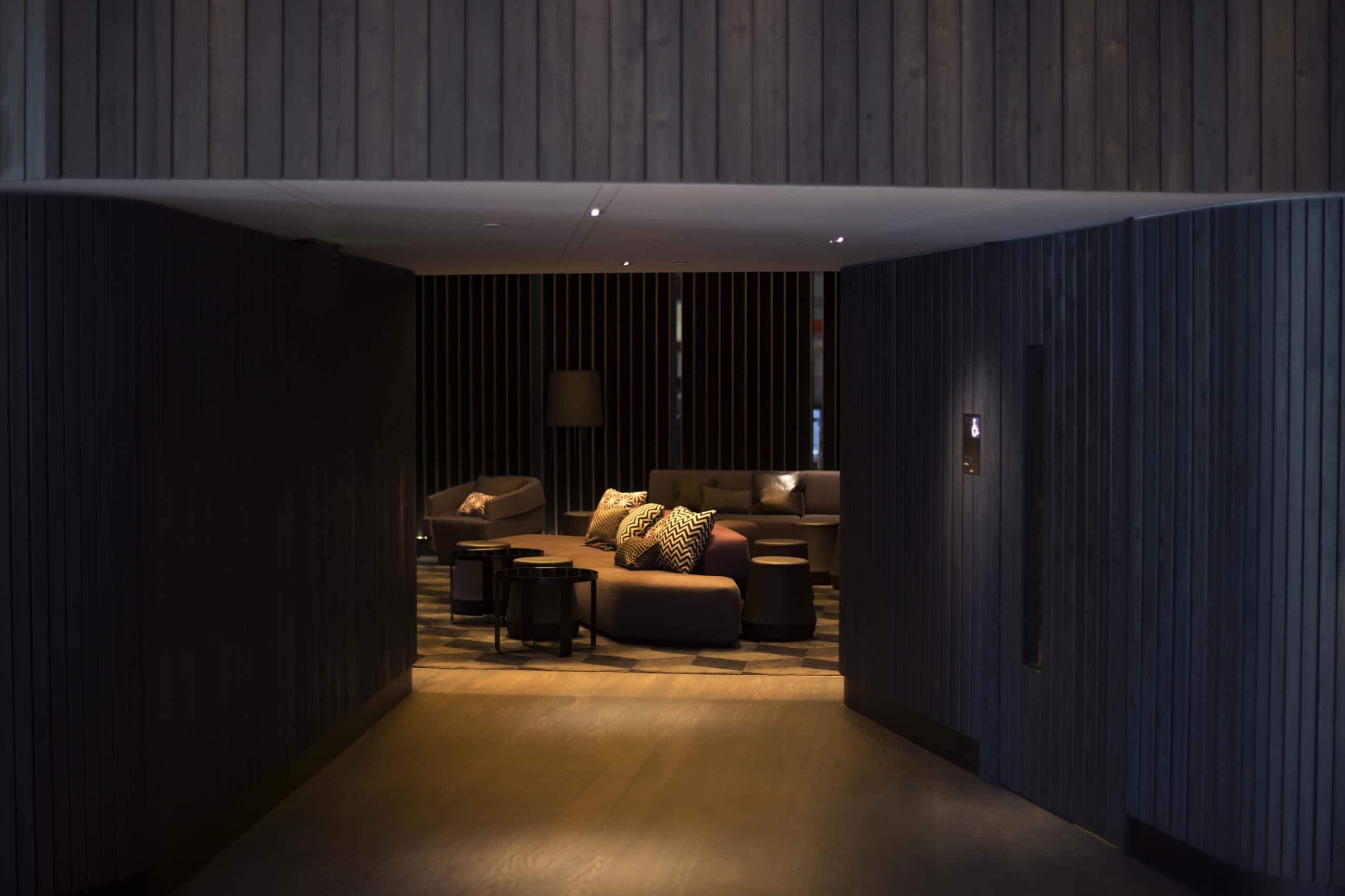 Collins Private Lounge 2