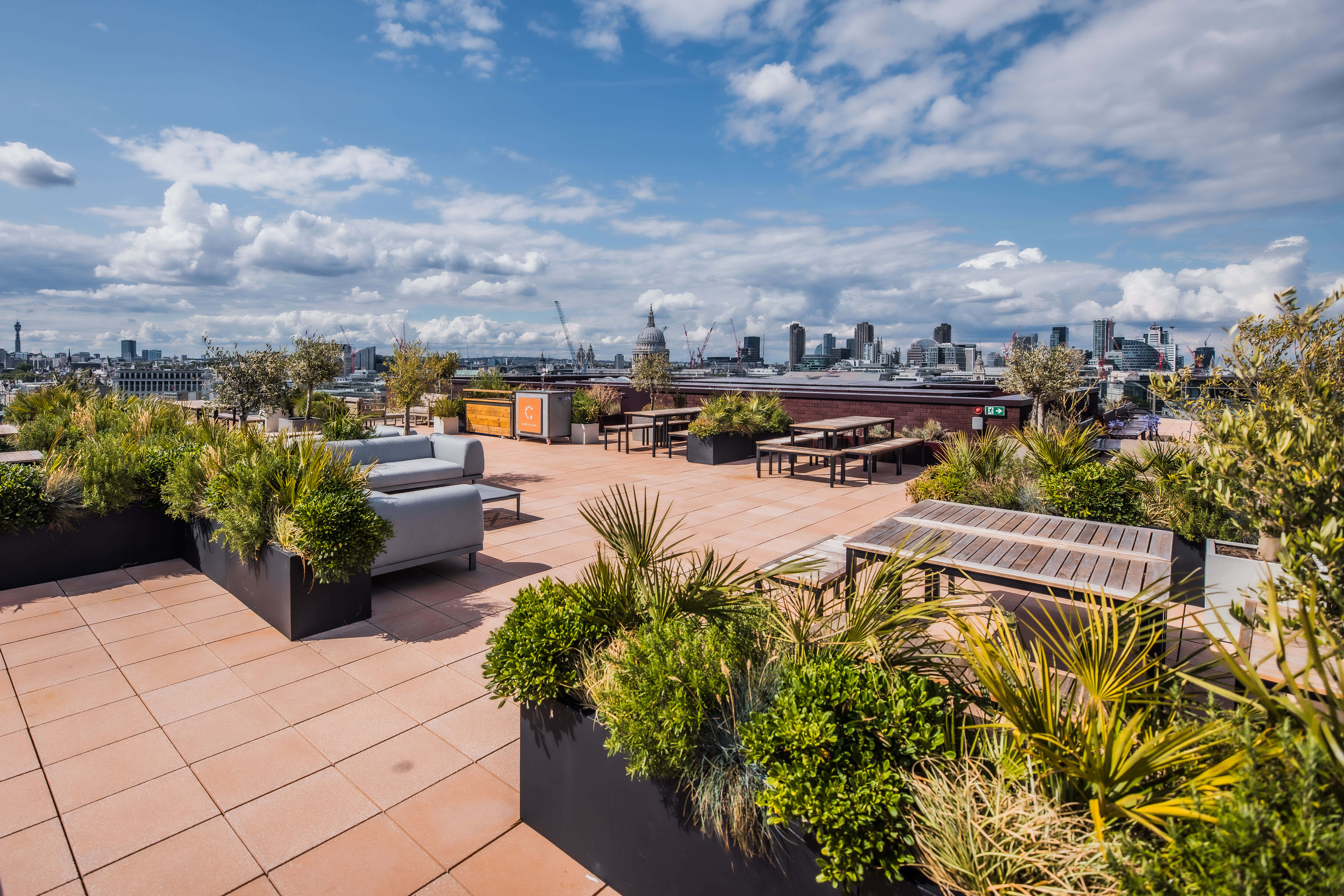 ROOF GARDEN 0