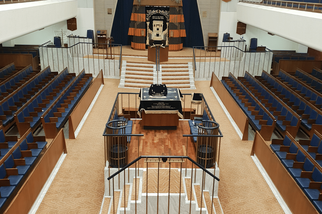 Synagogue / conference space 0