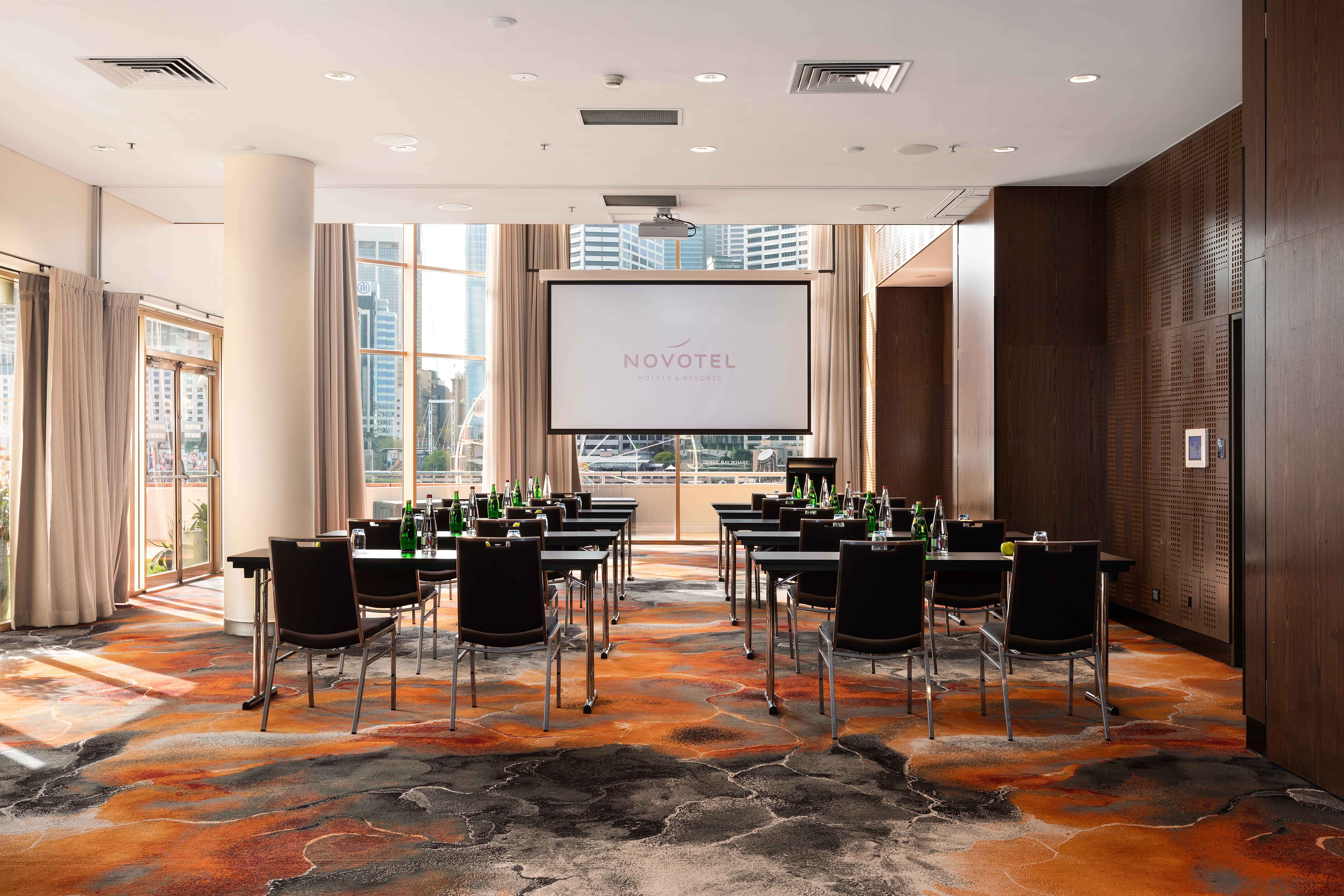 Hunter Rooms 1 to 3 3D tour