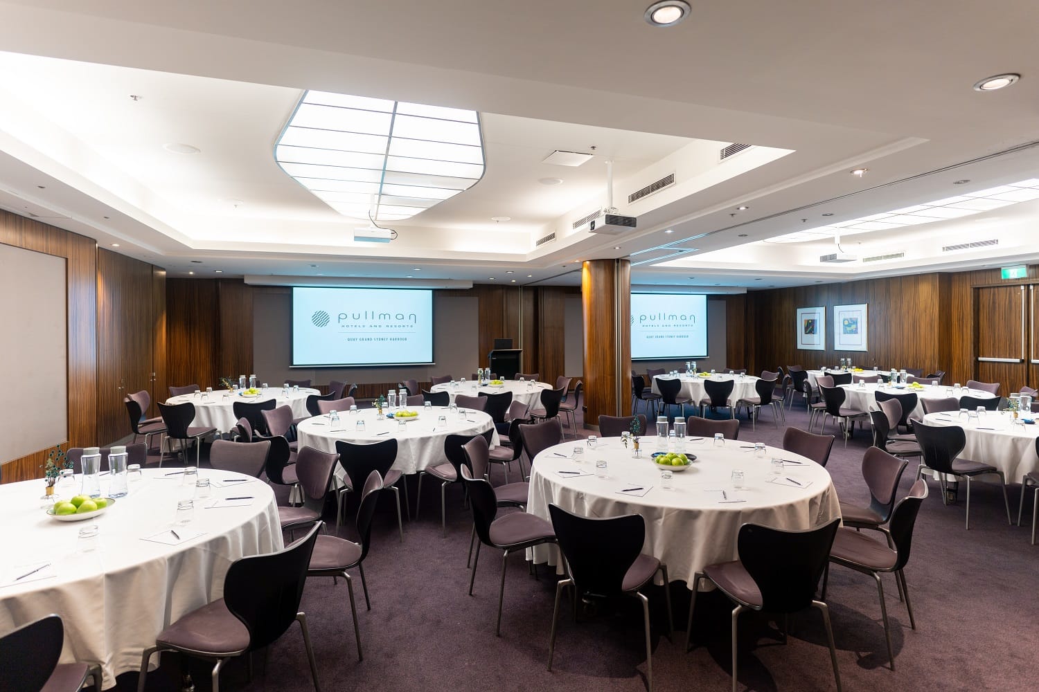 The Lachlan and Macquarie Room 3D tour