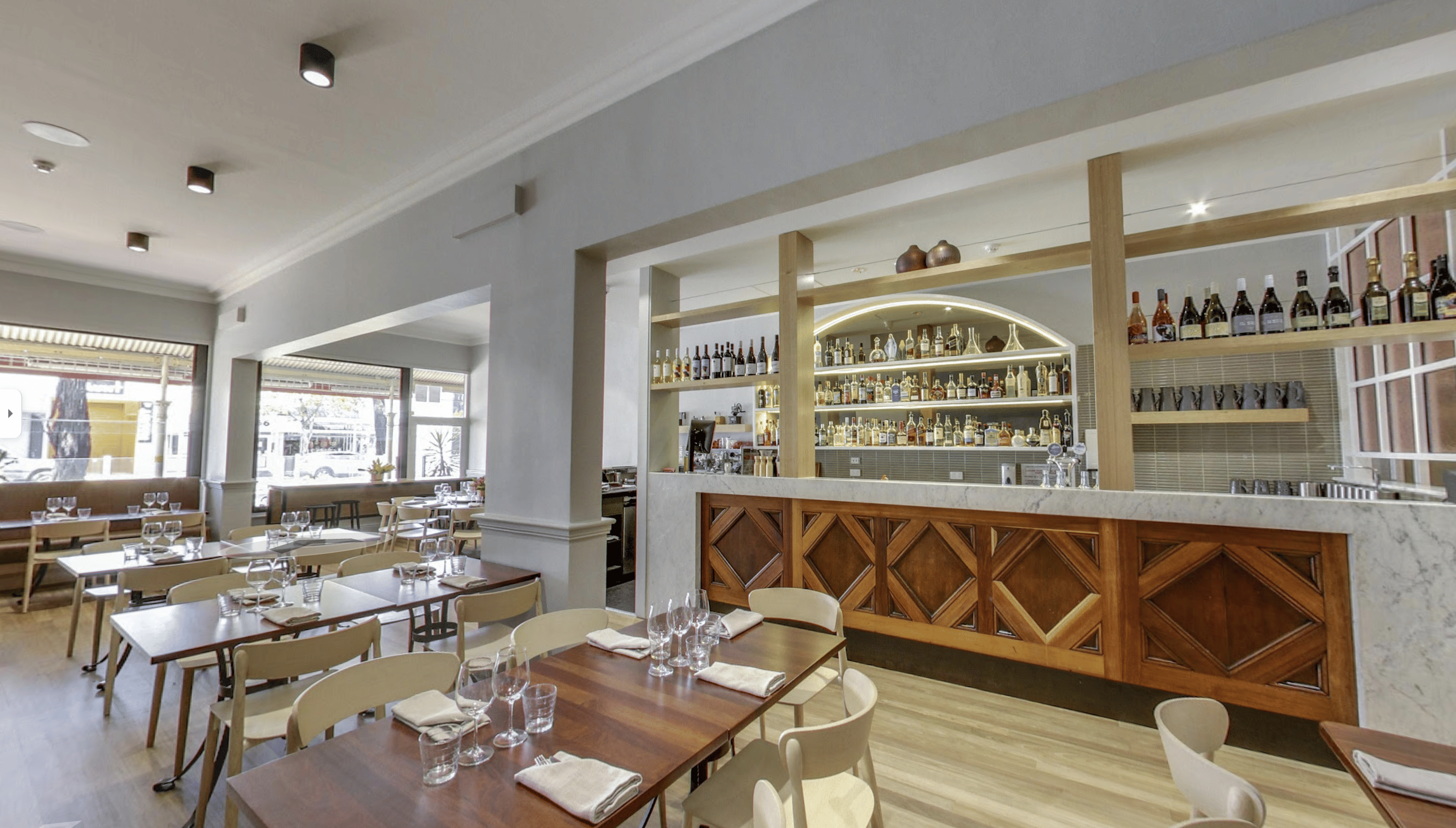 Martini Restaurant 4