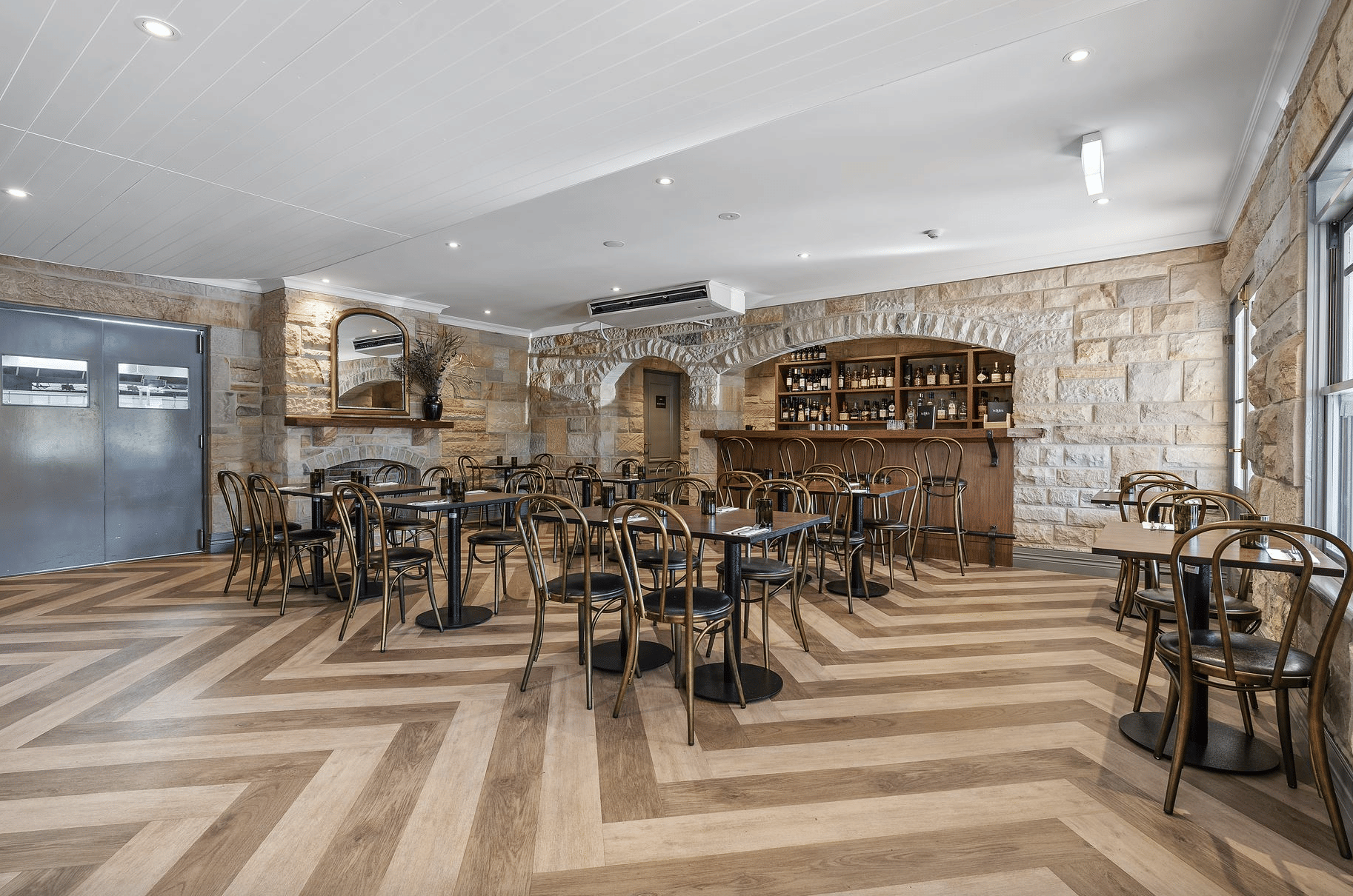 Wildes Dining, Indoor Area 1