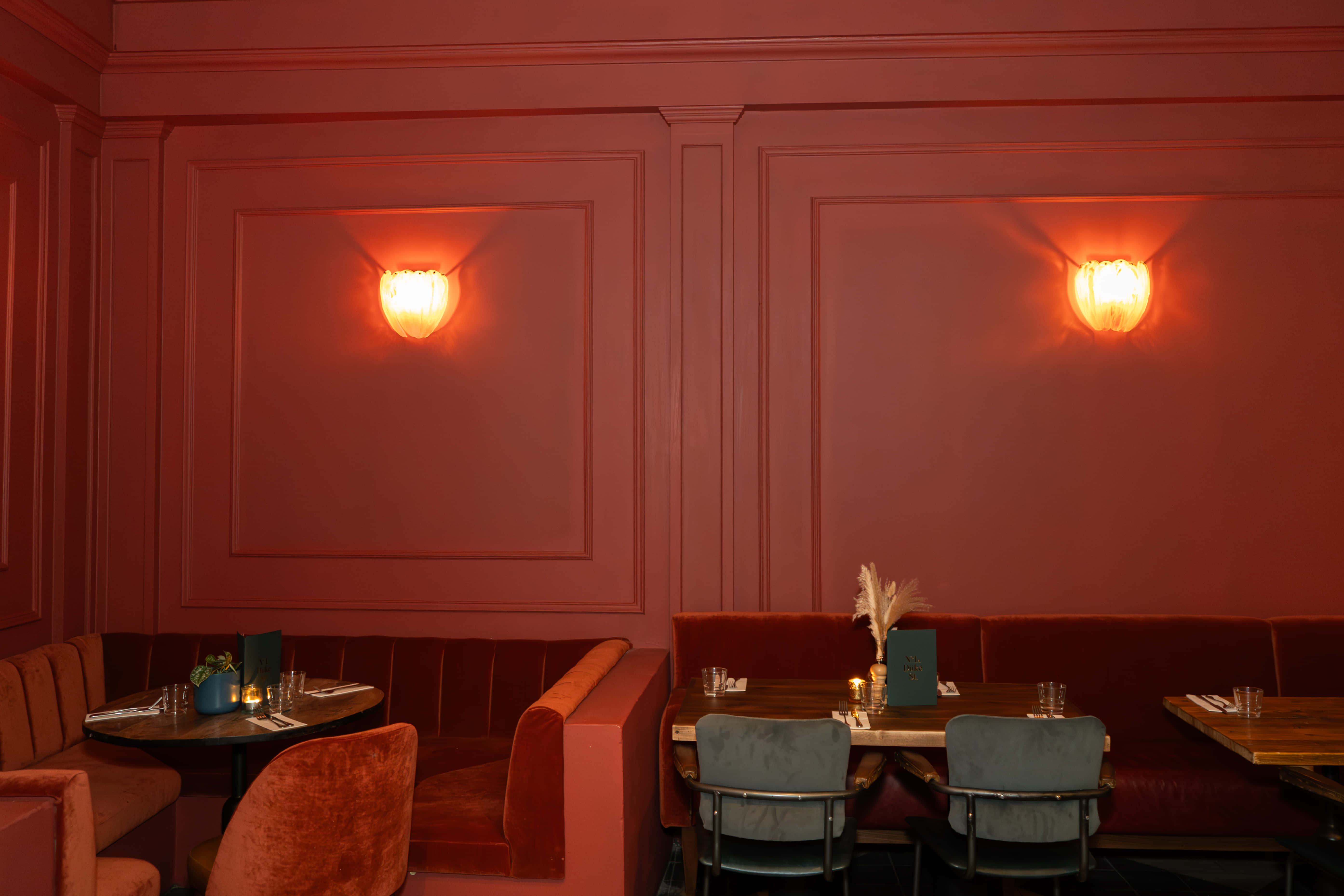 Main Bar 2