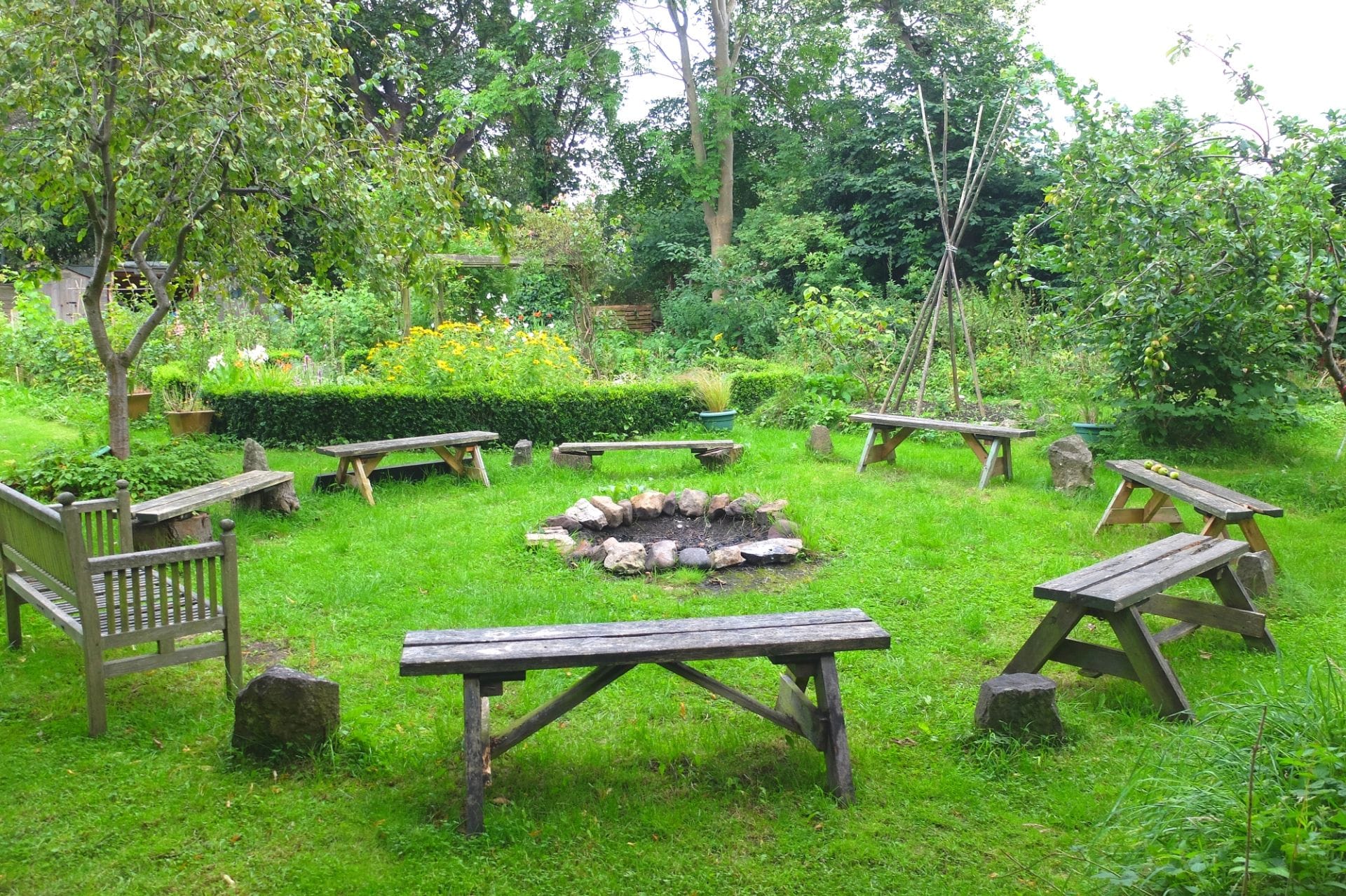 Garden - lawn or fire pit 1