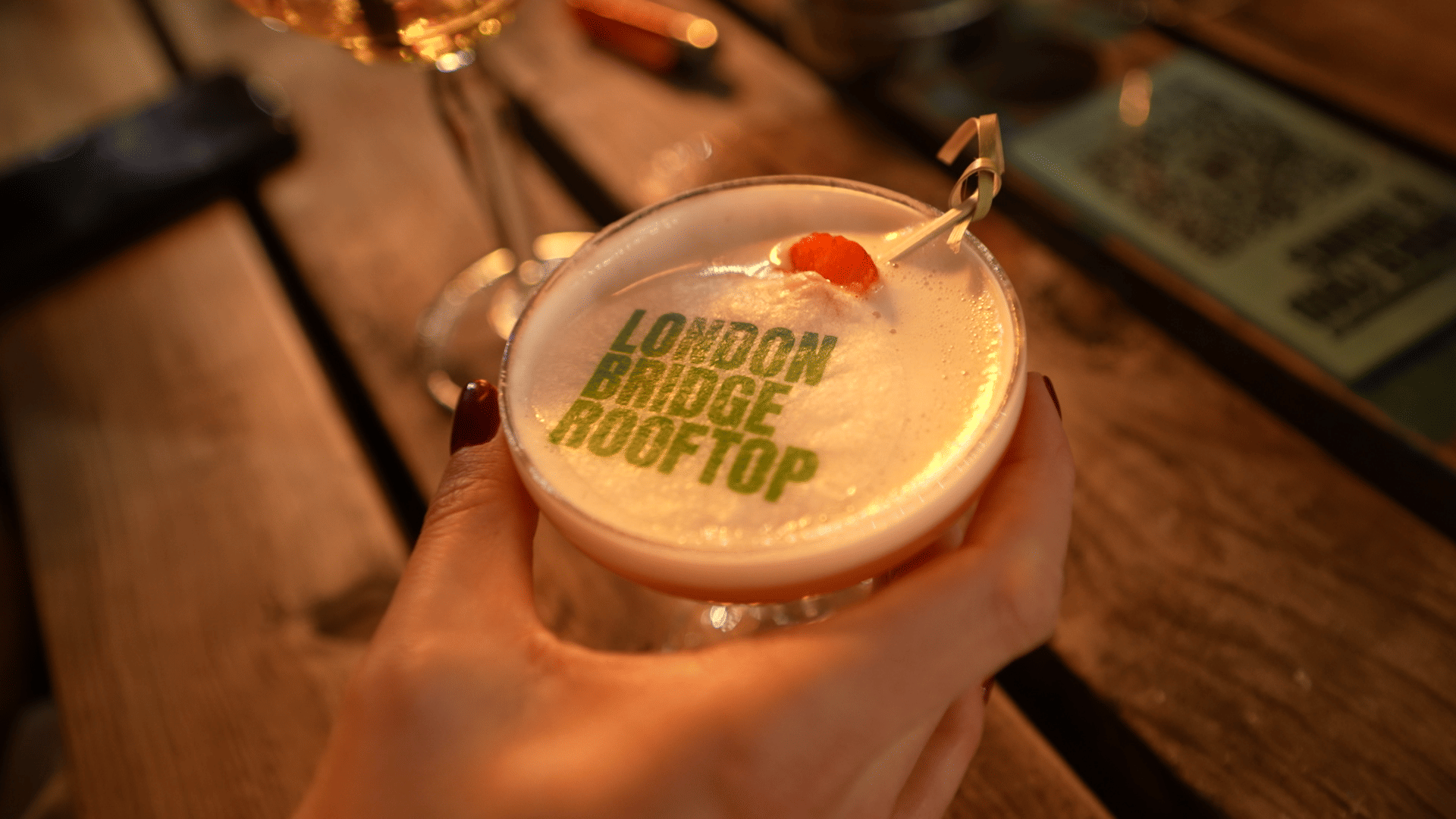 LONDON BRIDGE ROOFTOP (PERGOLA SHARD) 3