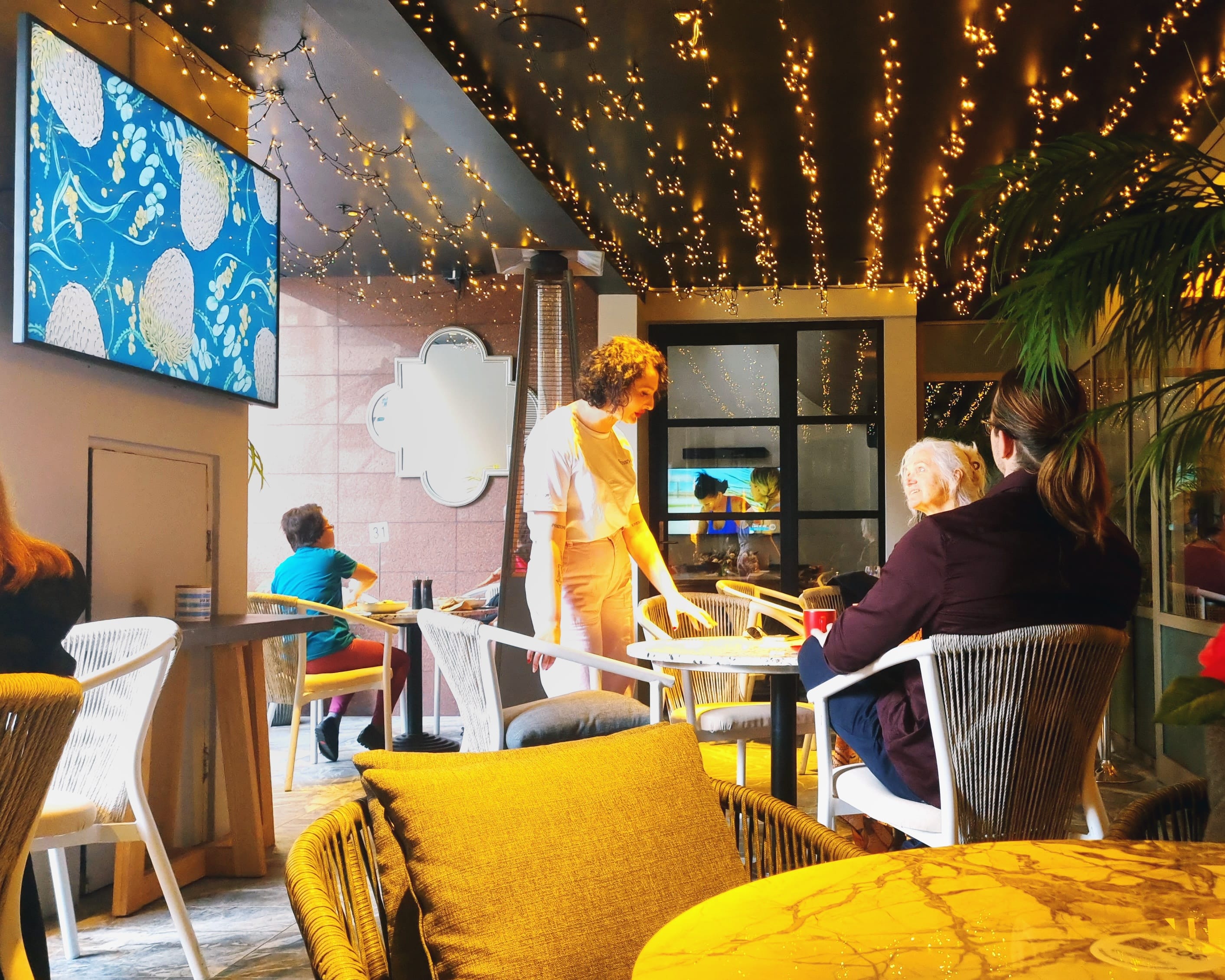 The Castlereagh, Level 1 1