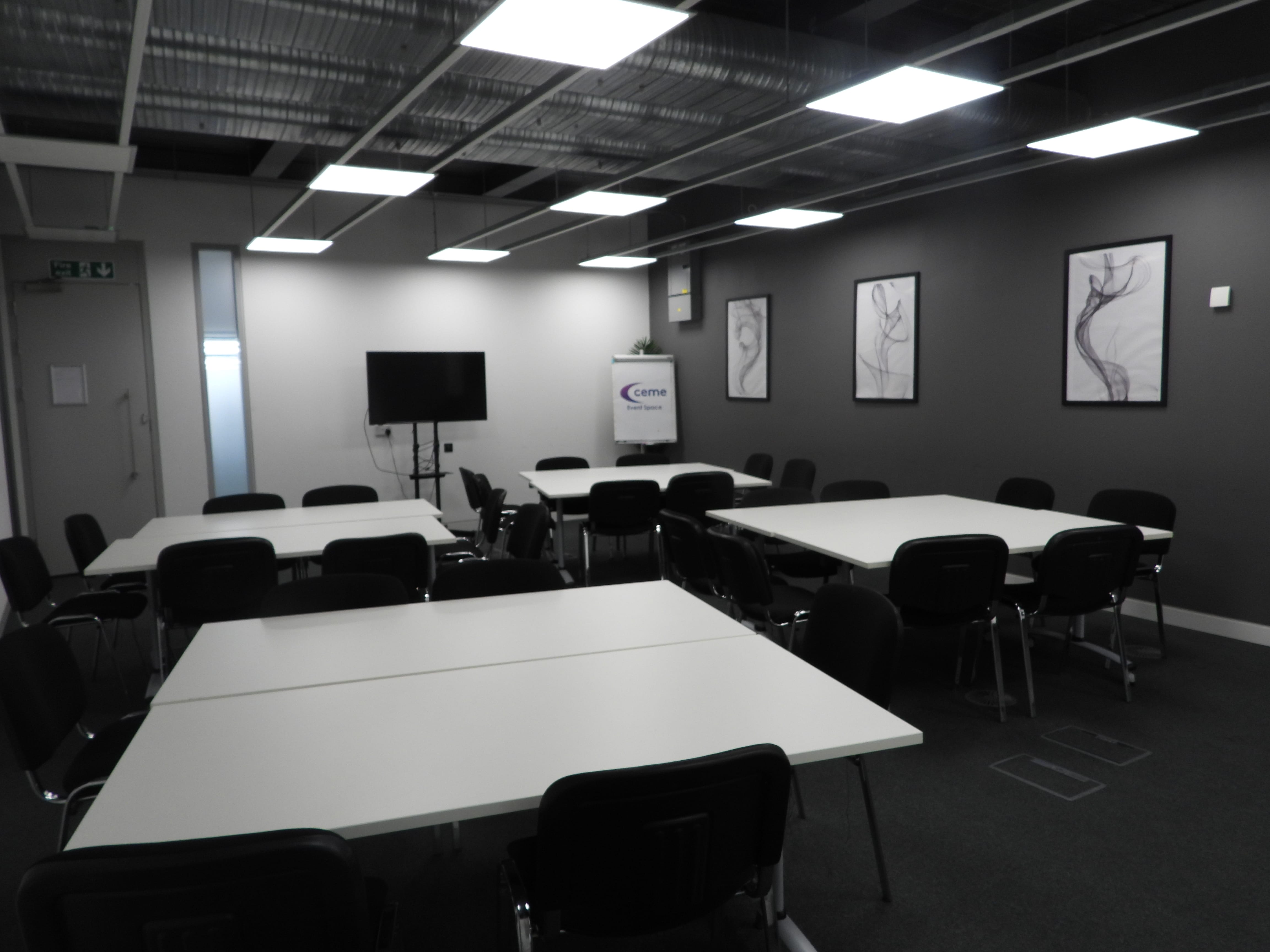 Large Meeting Room 