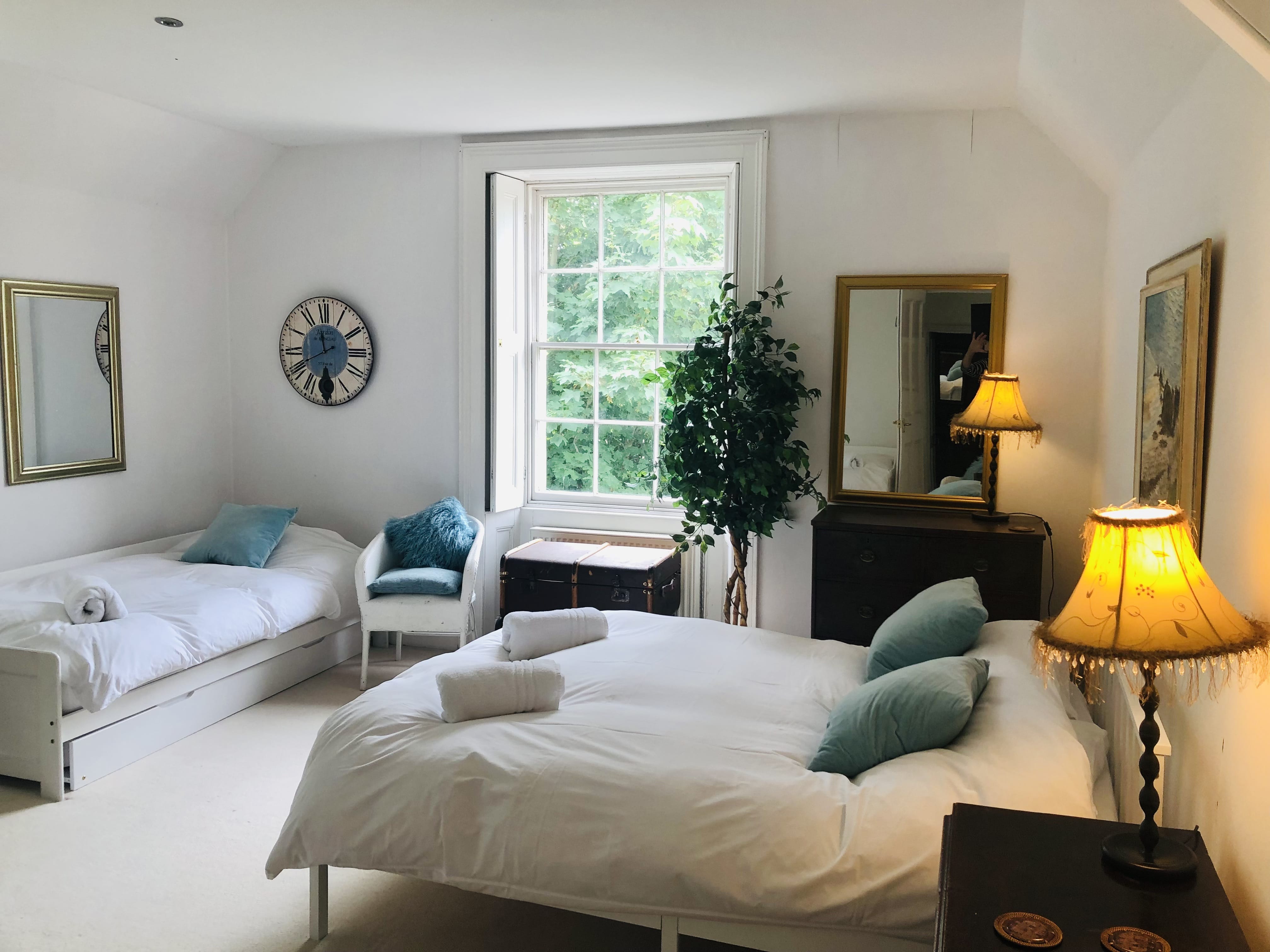 Cotswold House Near Bath & Bristol HOT TUB 2