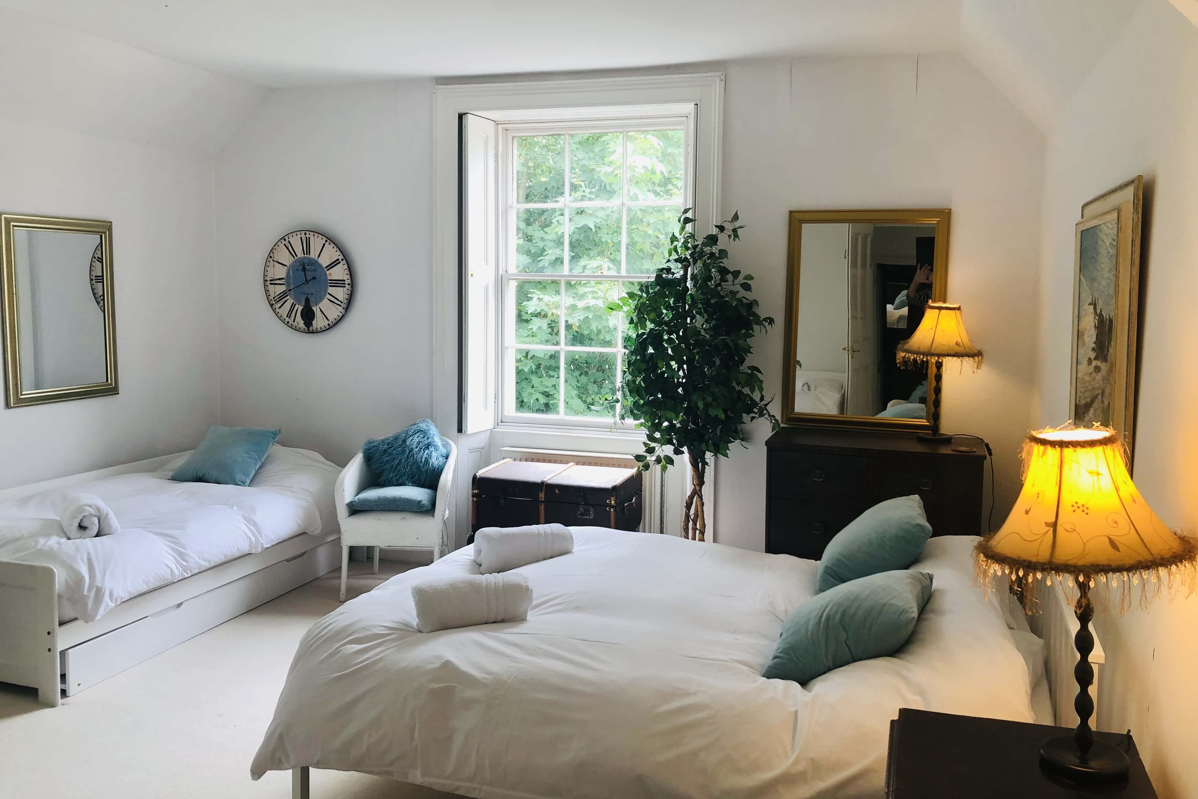 Cotswold House Near Bath & Bristol HOT TUB 2