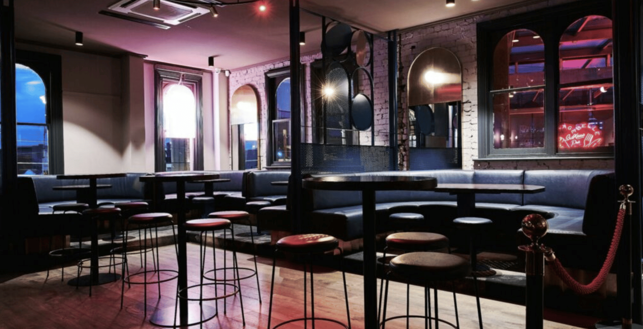 Doulton Lounge 3D tour