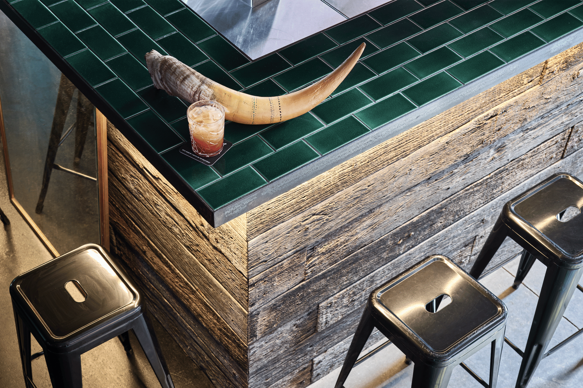 Mo's Desert Clubhouse - The Warehouse 10