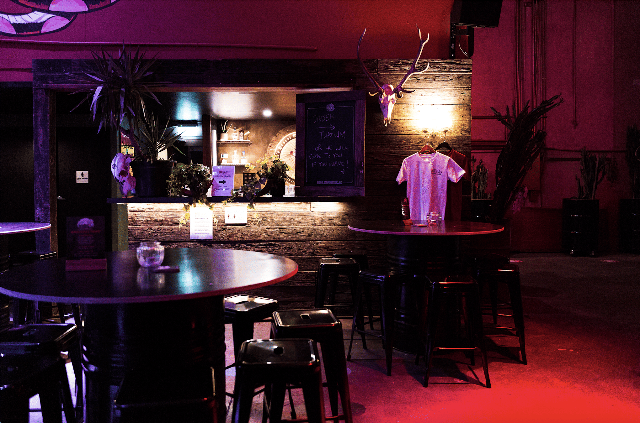 Mo's Desert Clubhouse - The Warehouse 11