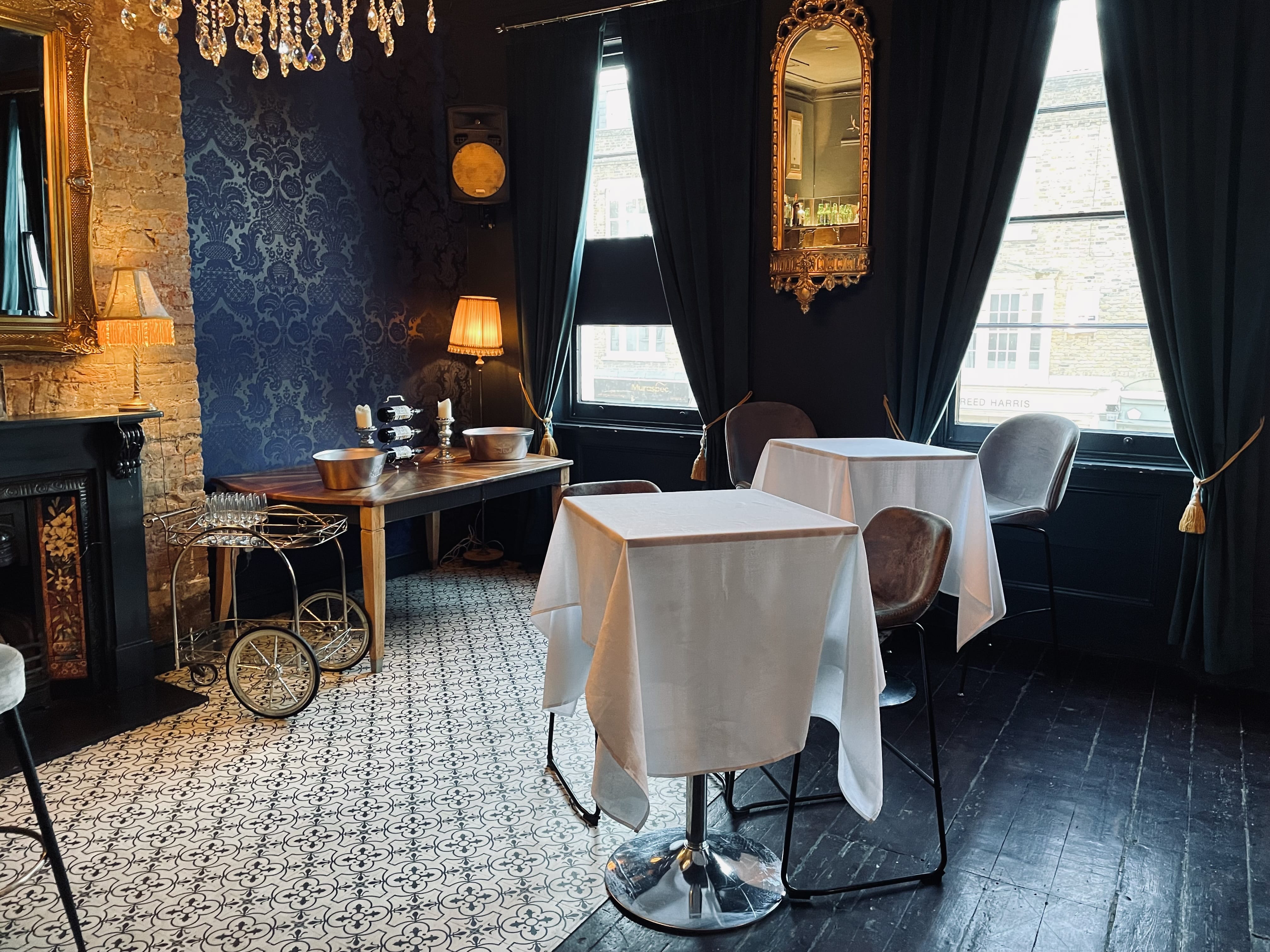 The Imperial Lounge 3