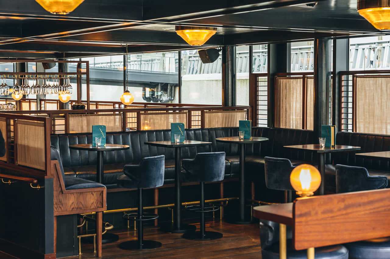 The Lowback Bar Aft & Starboard 0