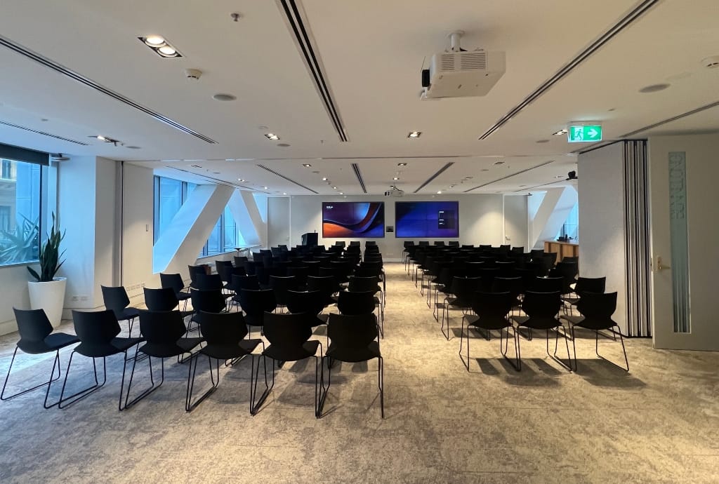 Auditorium & Bennelong 2