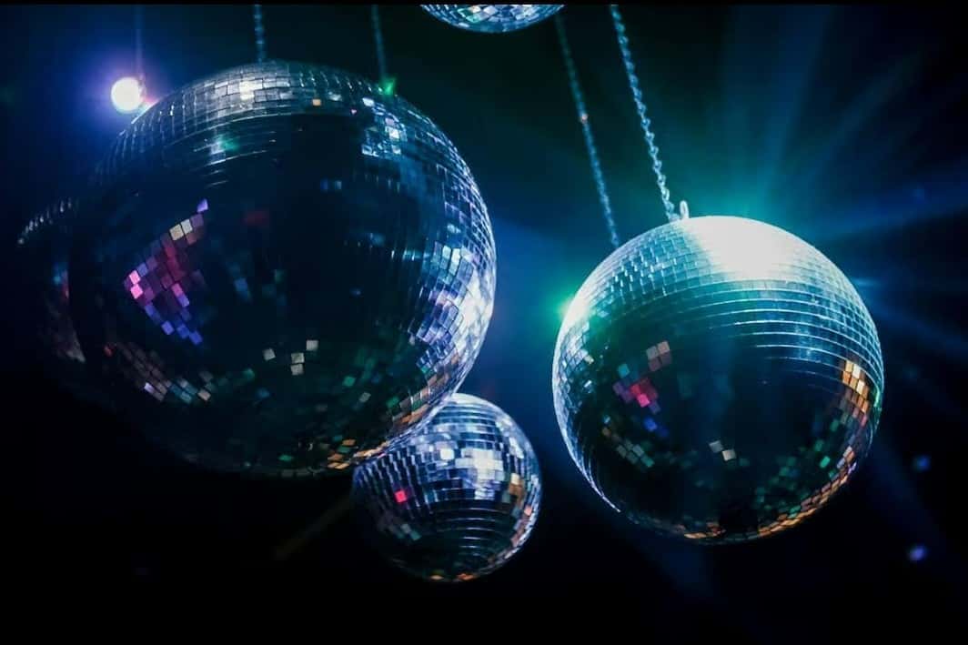 Retro's Booth Booking 2