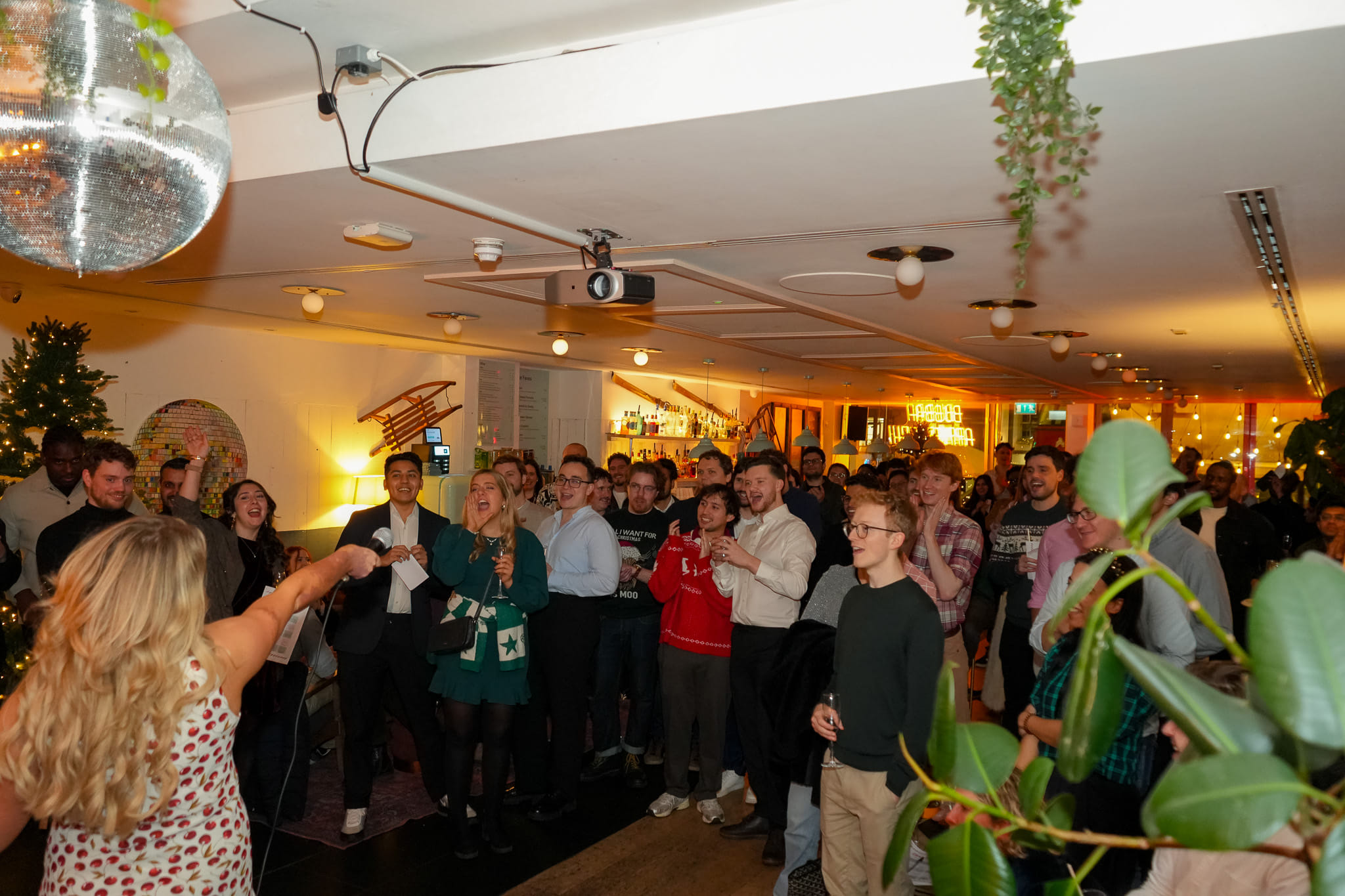 Cosy Living Room & Cocktail Bar  1