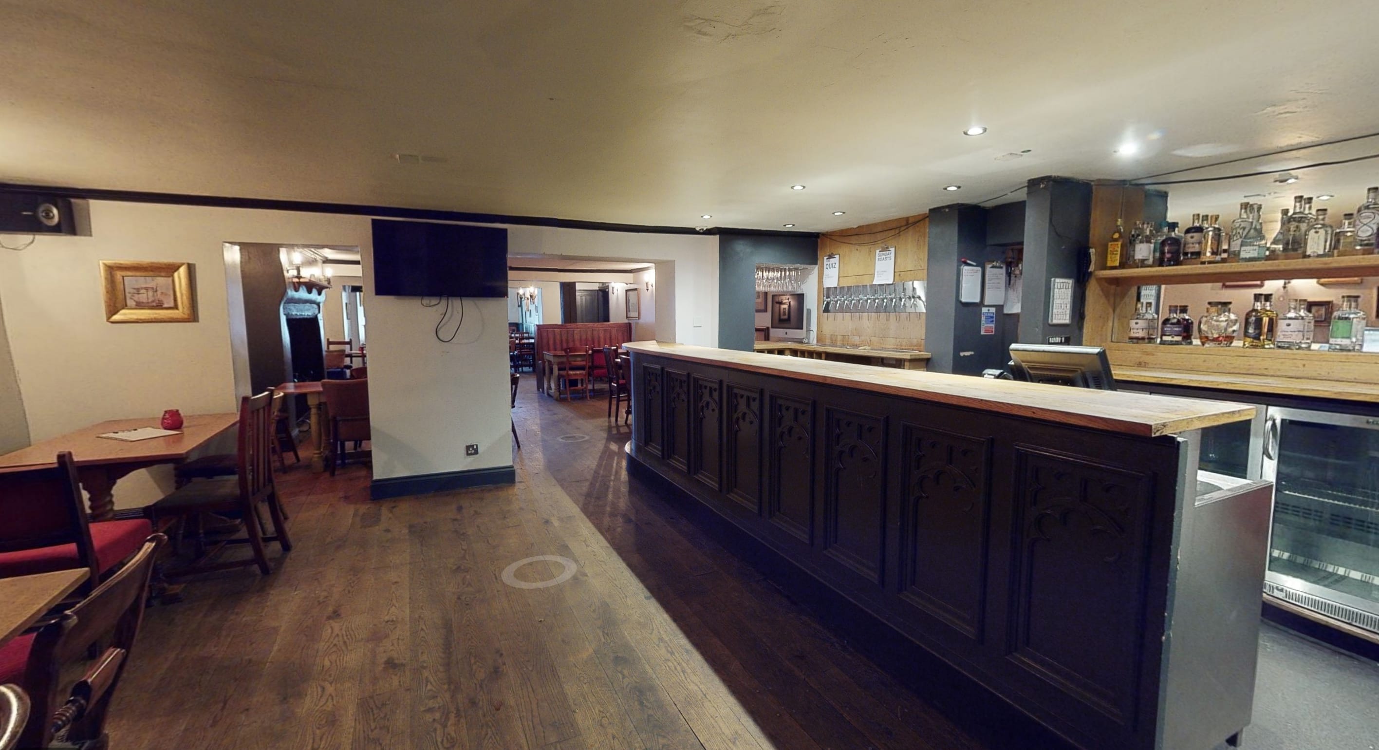 The Famous Royal Navy Volunteer - Main bar  5