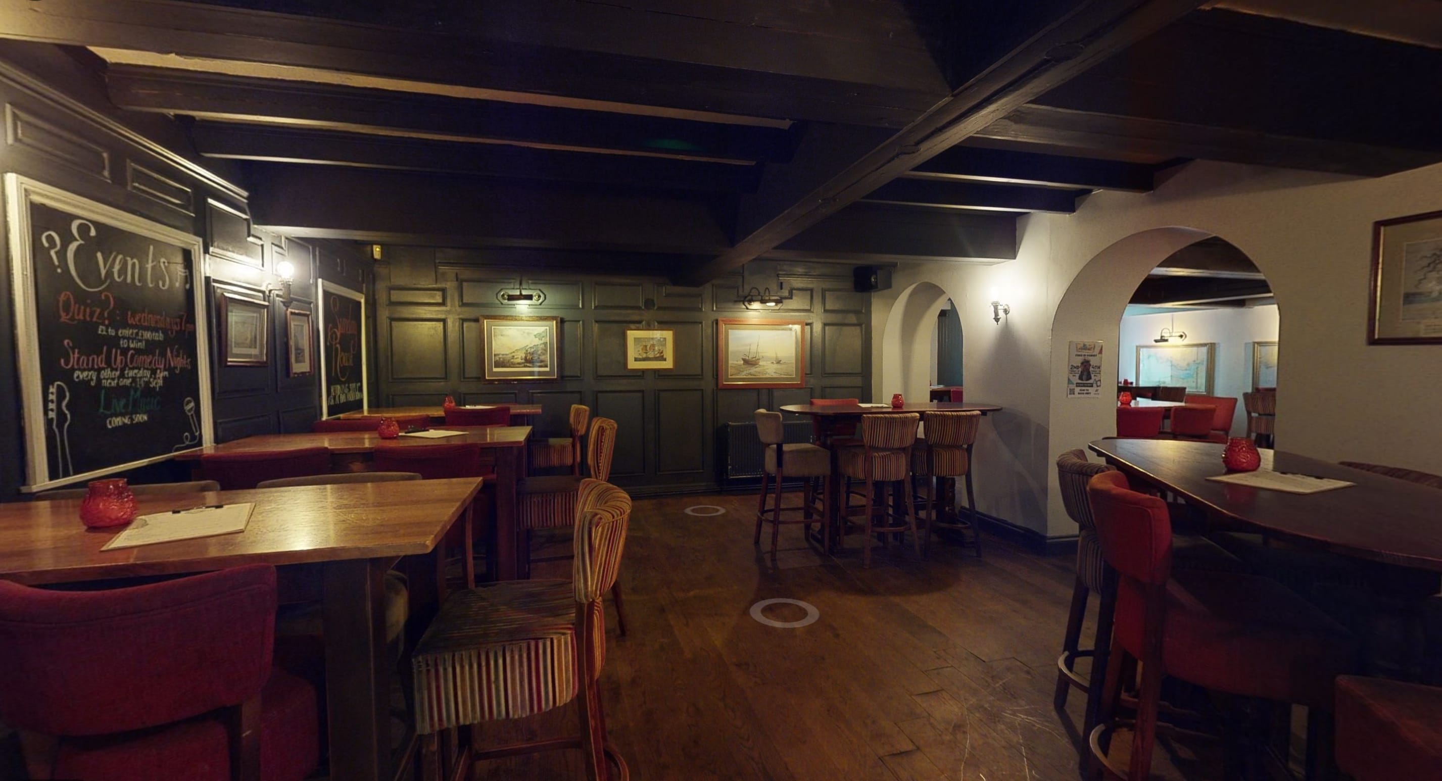 The Famous Royal Navy Volunteer - Main bar  3