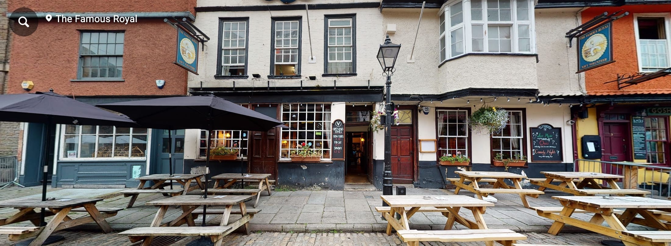 The Famous Royal Navy Volunteer - Main bar  1