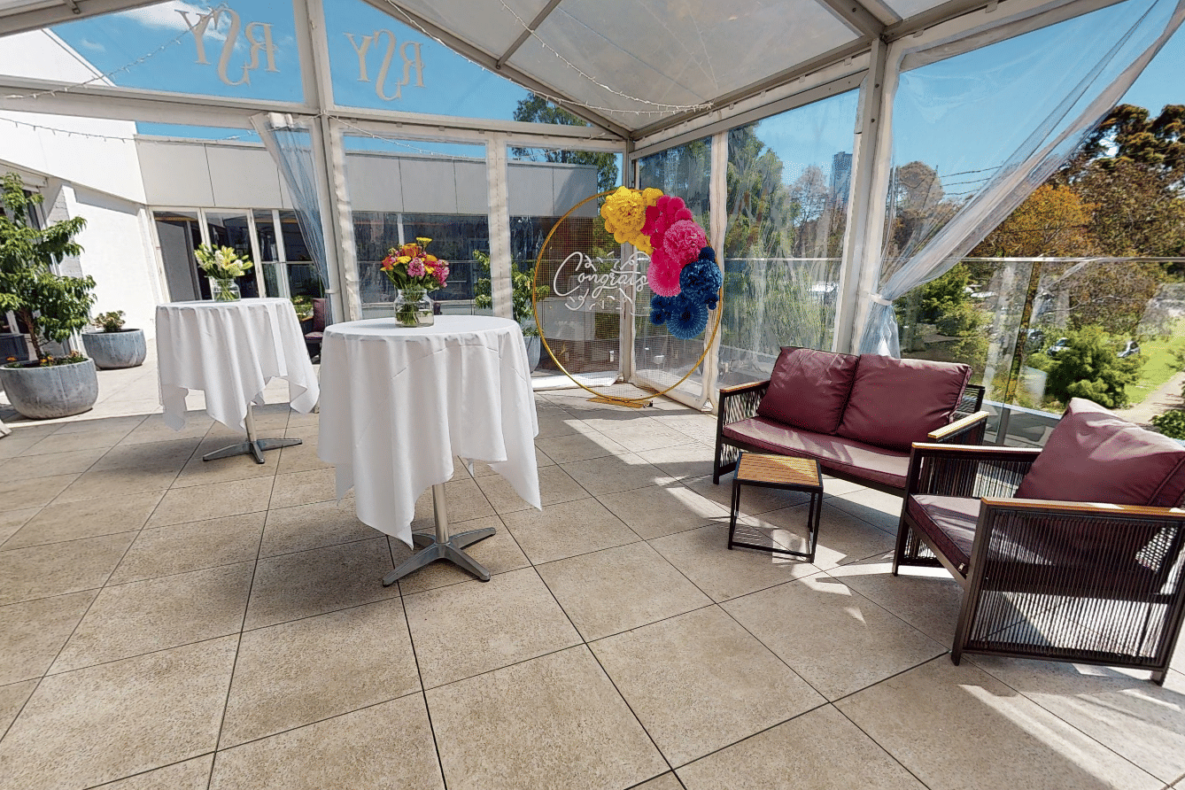 The Western Terrace 3D tour