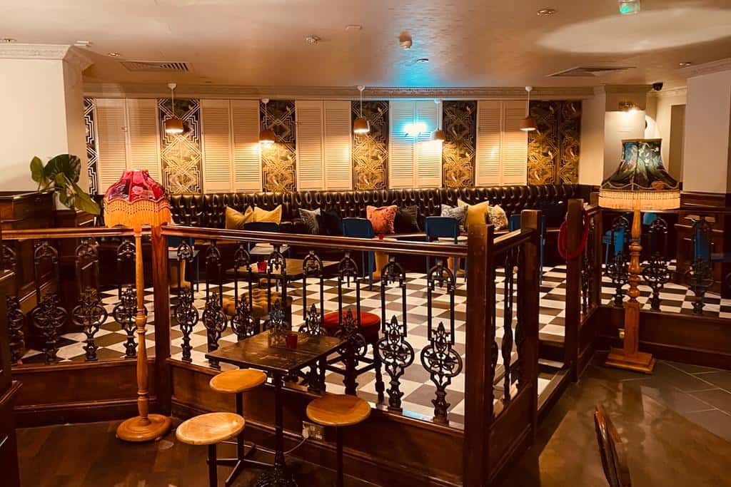 The Pineapple Club 0