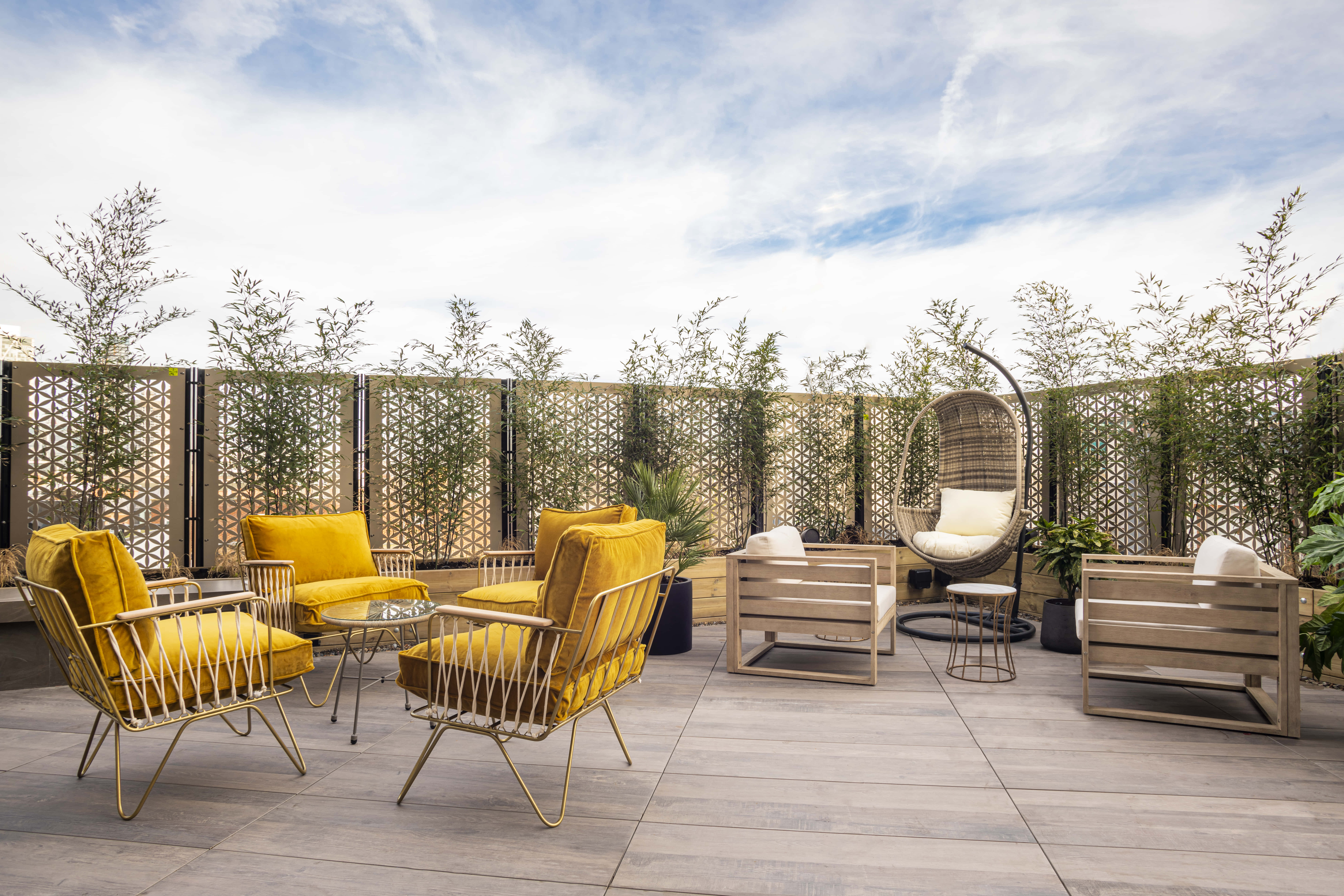 Terrace with London Skyline views 0