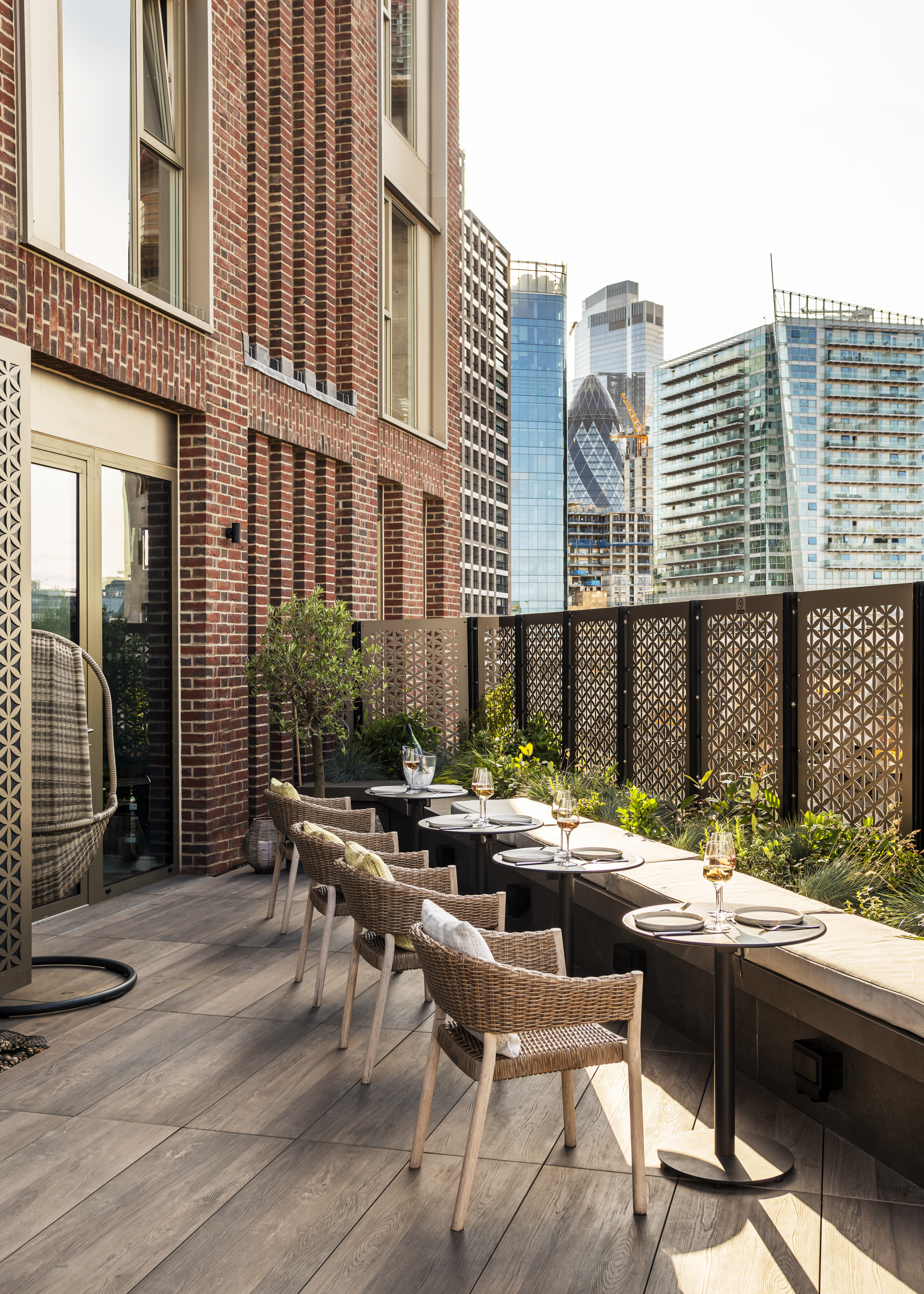 Terrace with London Skyline views 3