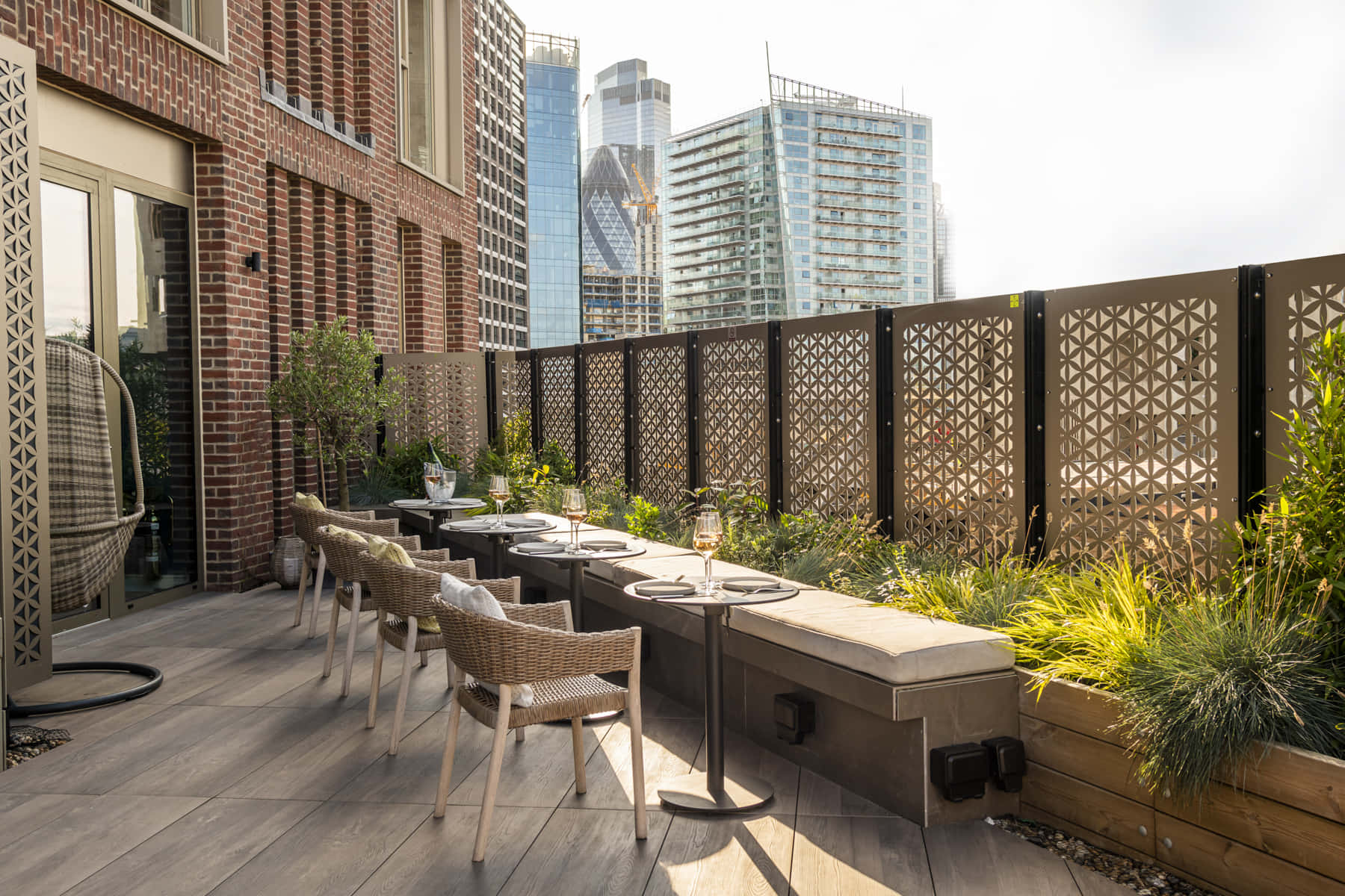 Terrace with London Skyline views 5