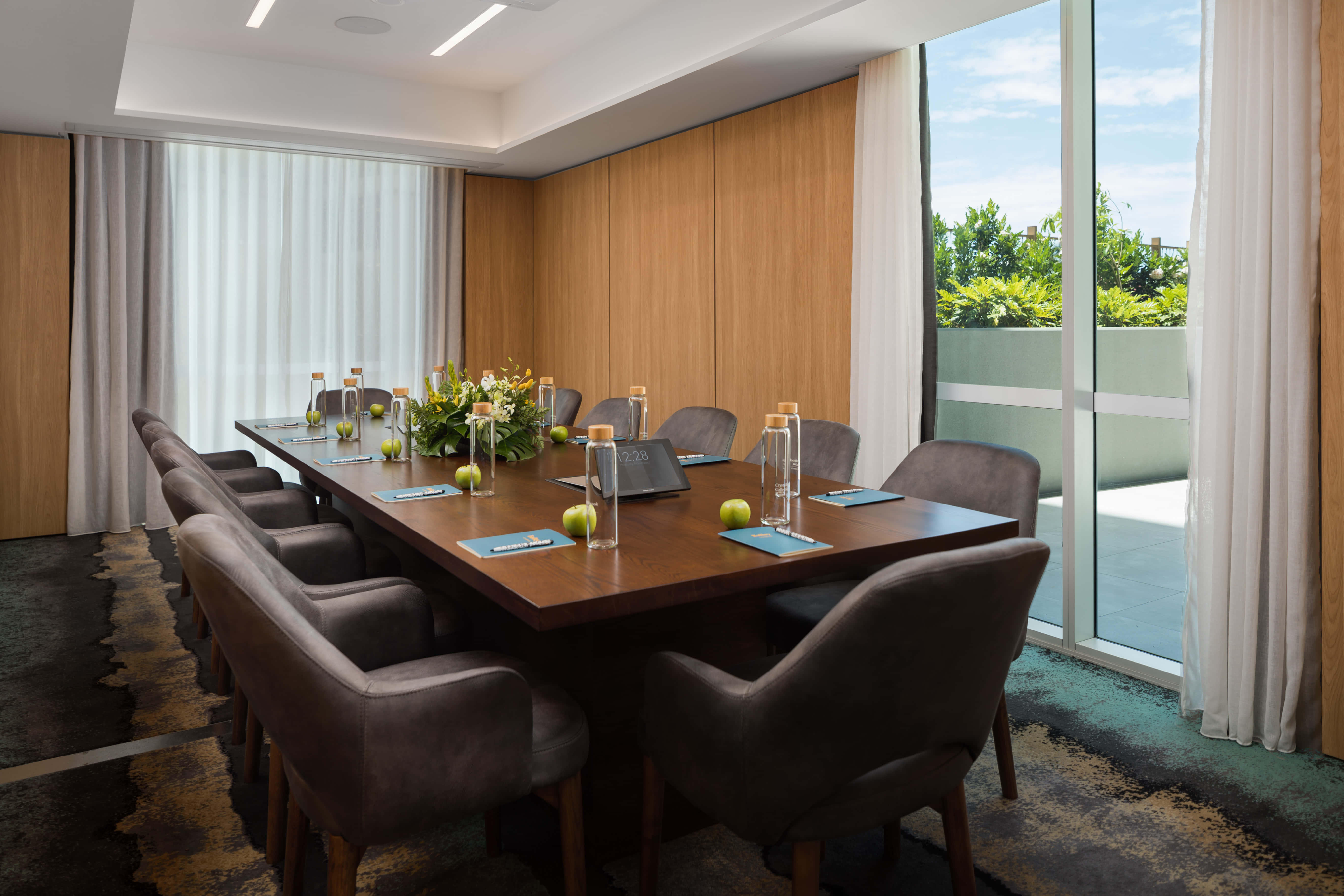 The Archie Boardroom 0