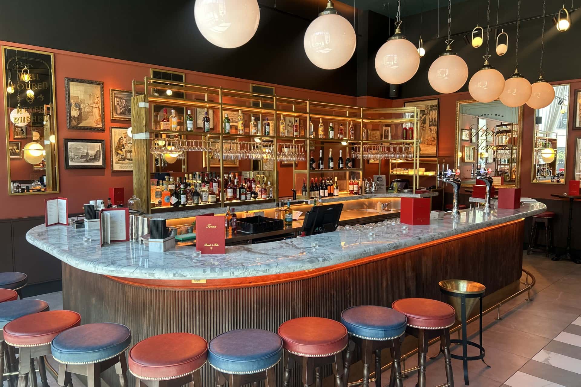 STORIES TAVERN 0