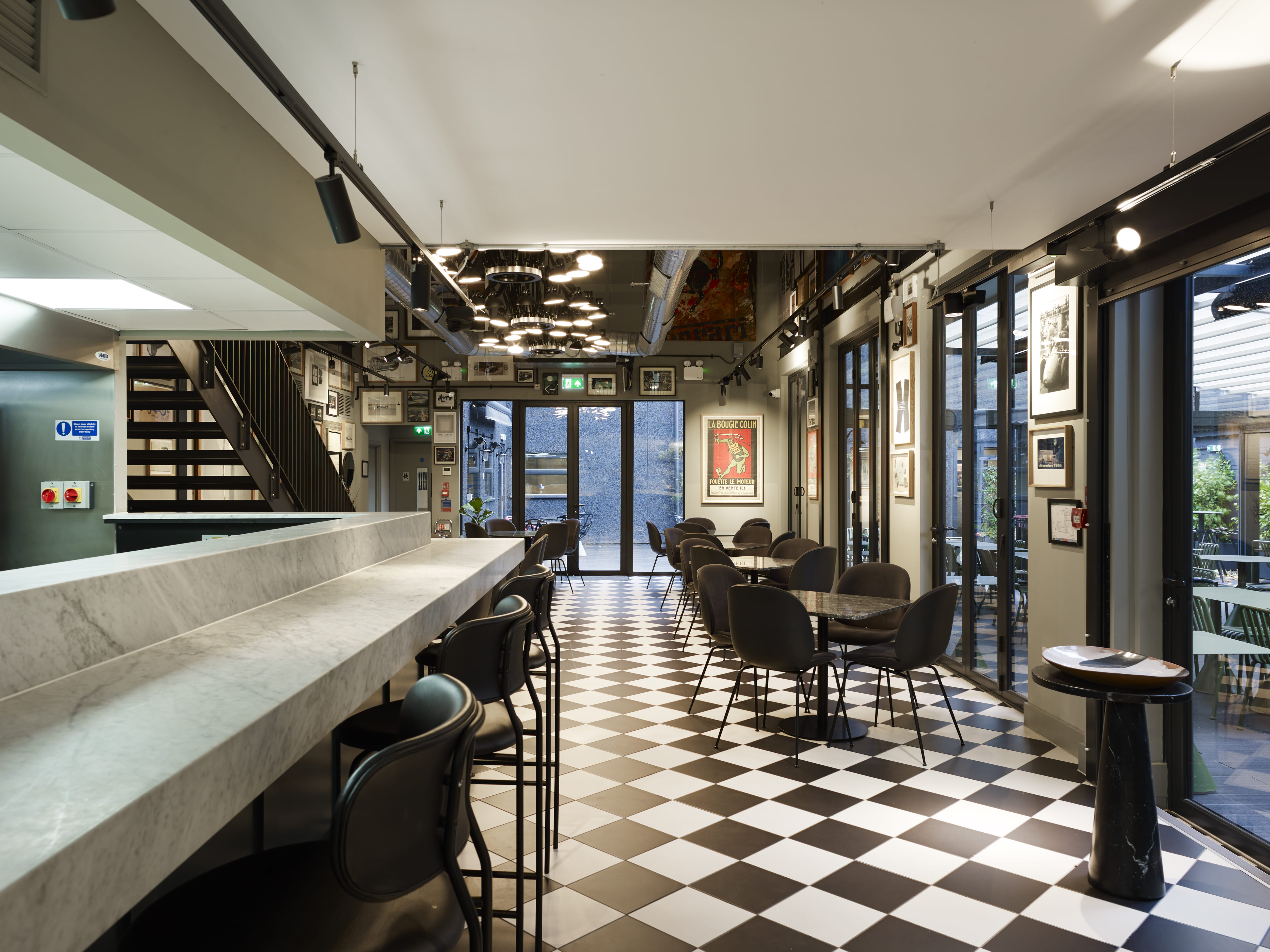 The Dining Room & Courtyard  6