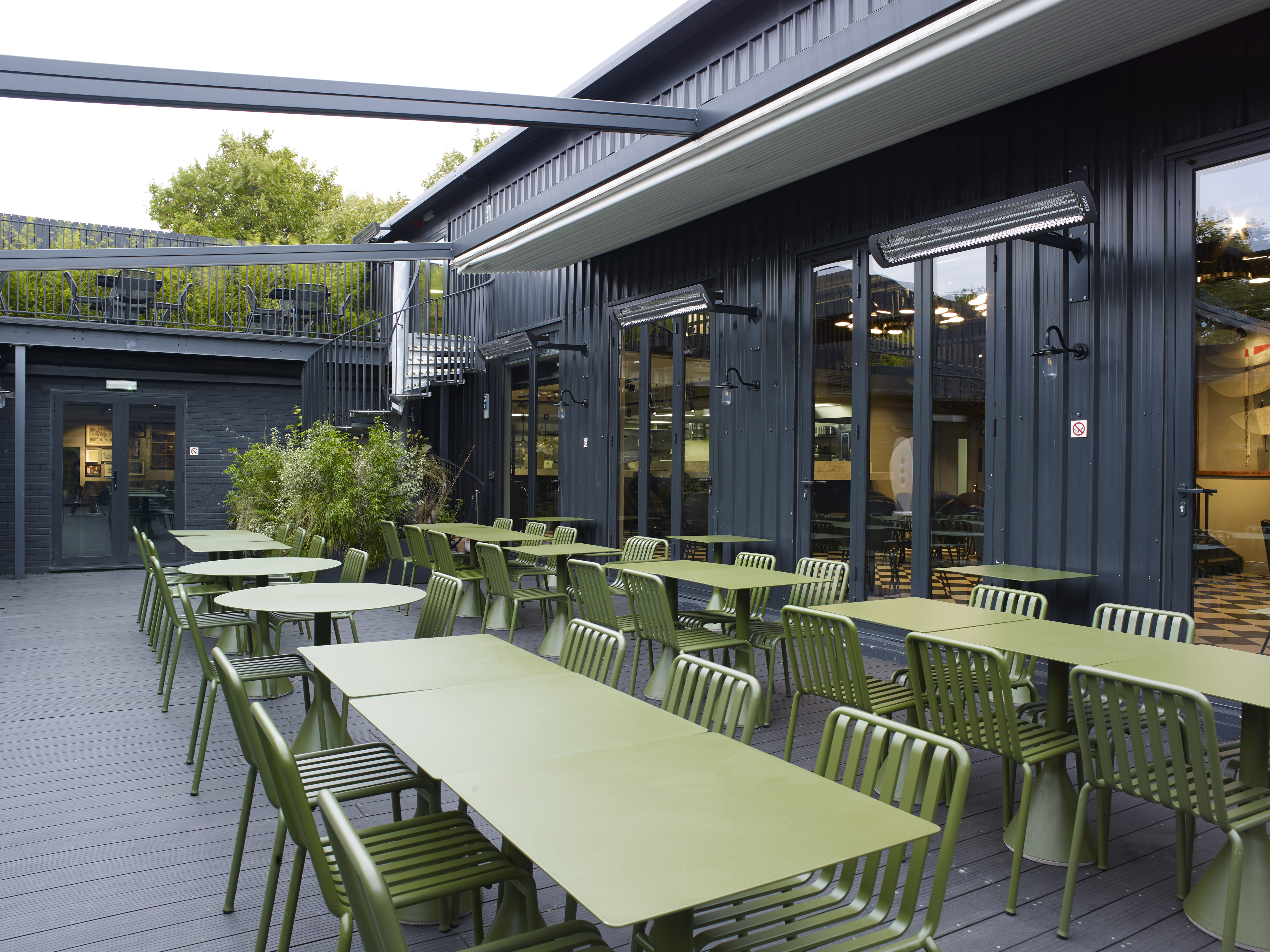 The Dining Room & Courtyard  3