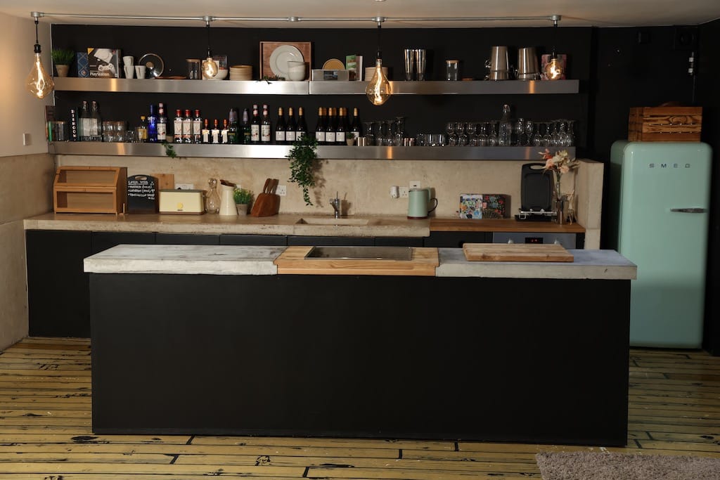 Chance Street Lounge 2