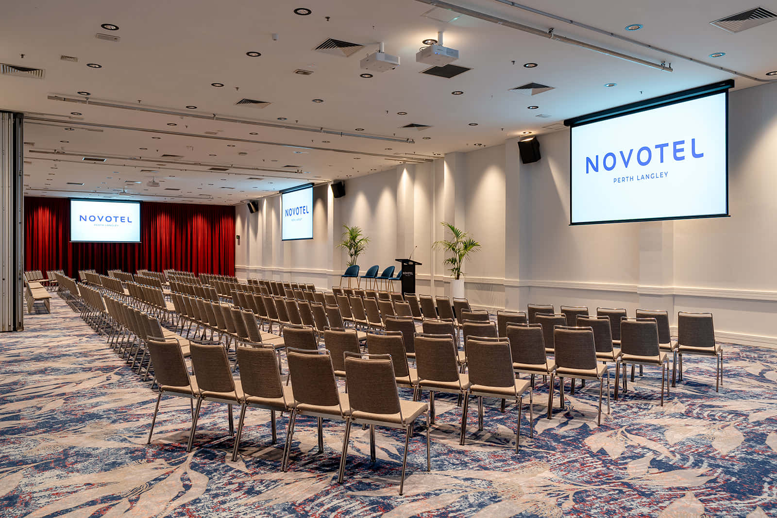 Riverside Ballroom 4