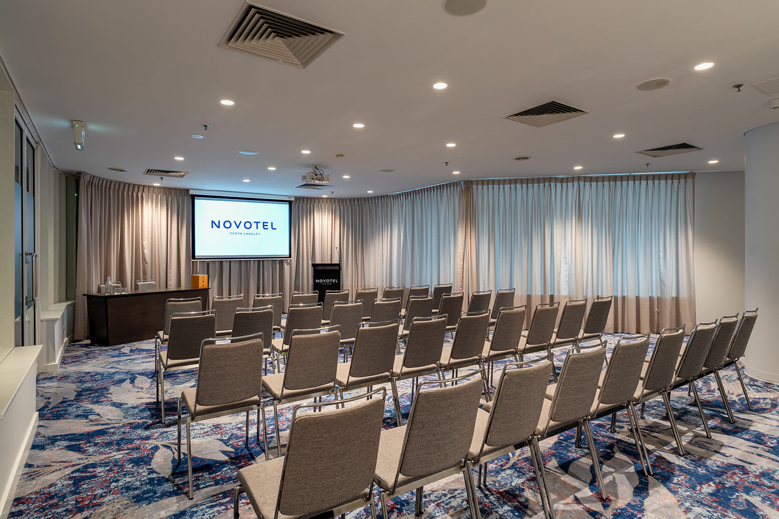 Boardroom  1