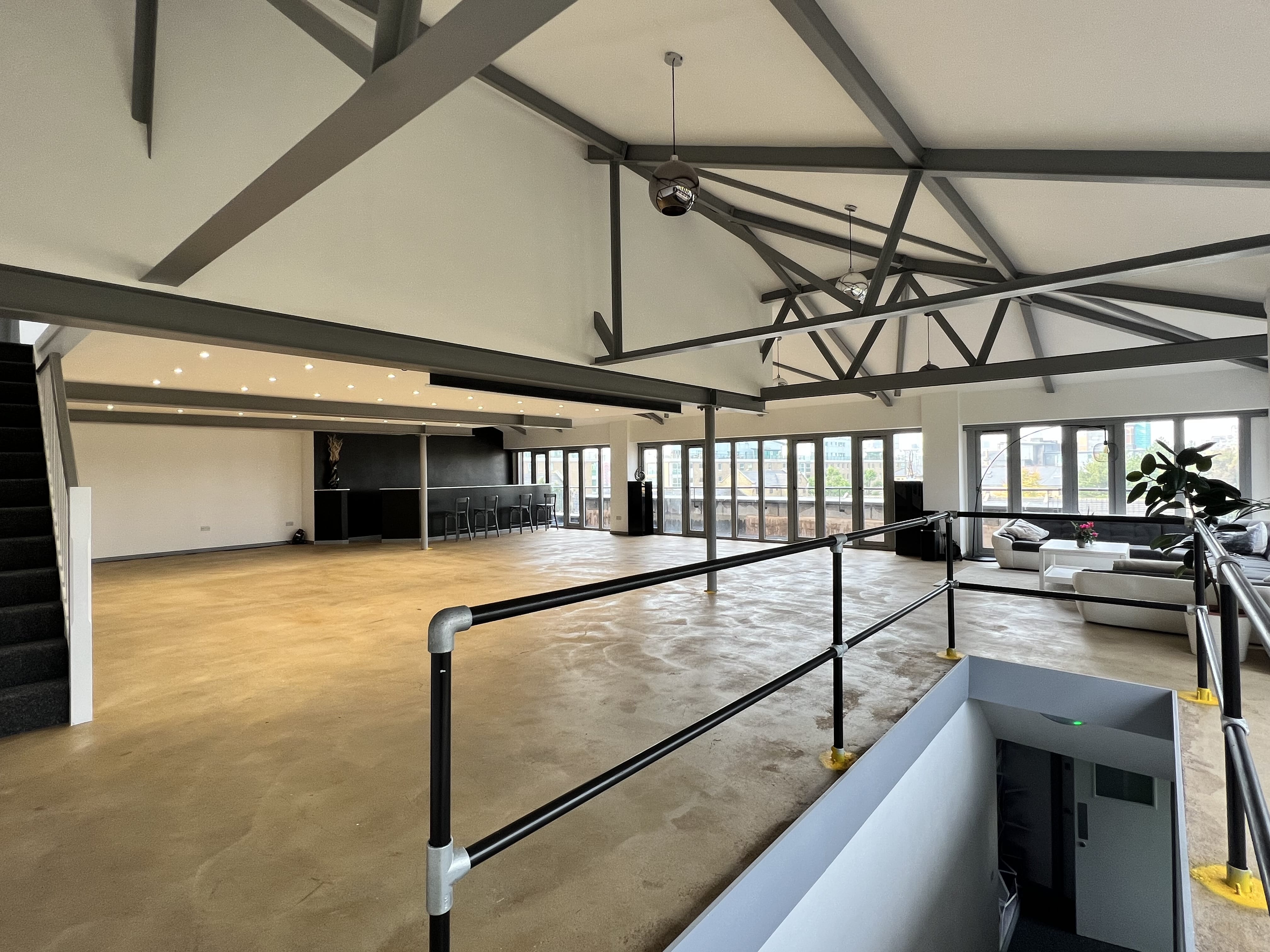 Penthouse - WN Studios 1