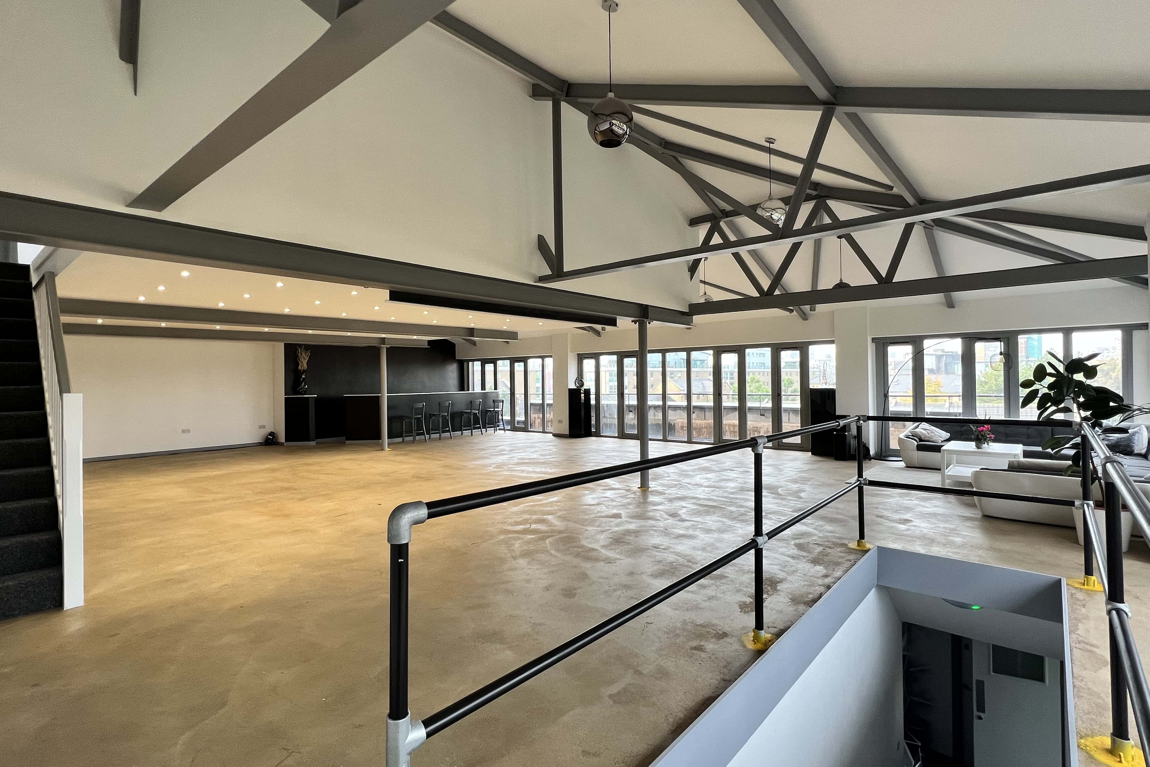 Penthouse - WN Studios 1