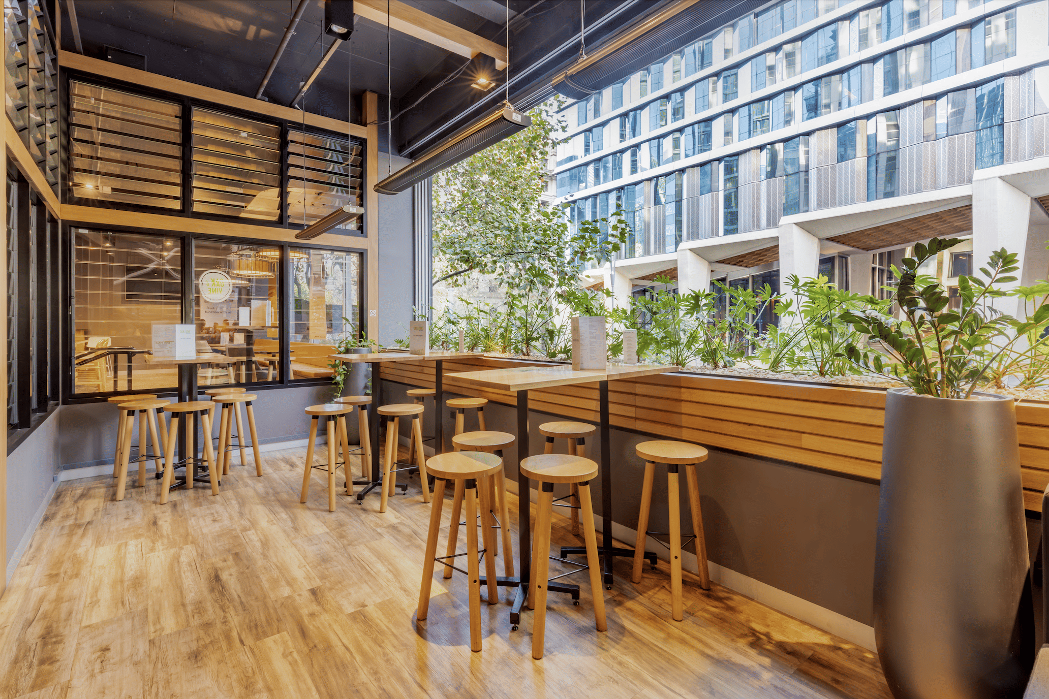 Oak & Vine Restaurant 1